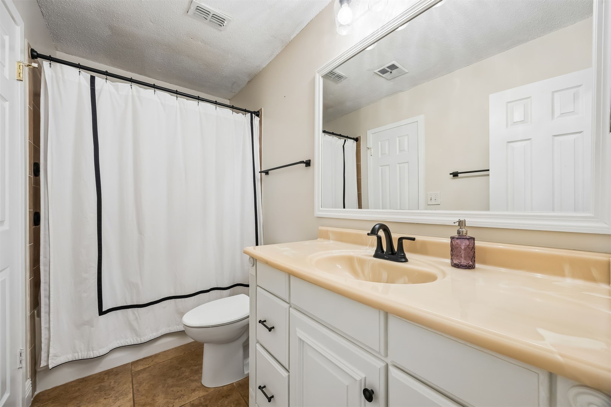 3205 SEA MARSH ROAD 3205
