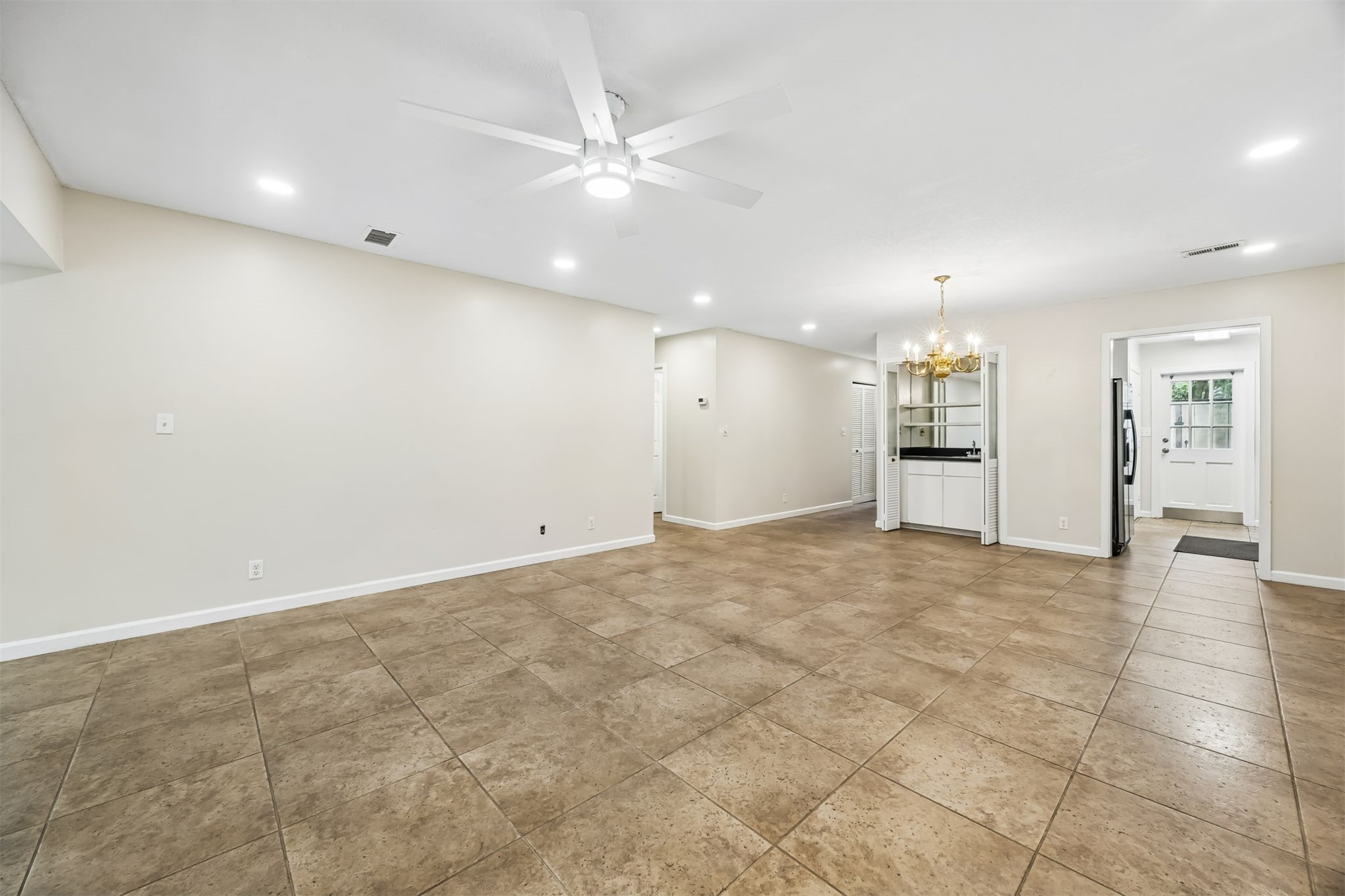 3205 SEA MARSH ROAD 3205