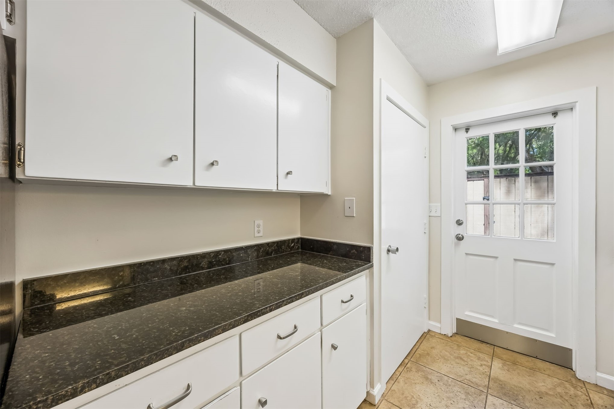 3205 SEA MARSH ROAD 3205