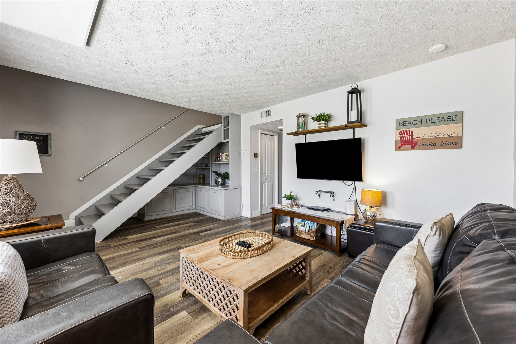 631 TARPON AVENUE 6365