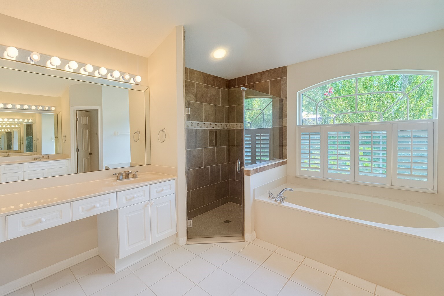 1008 S OCEAN OAKS DRIVE