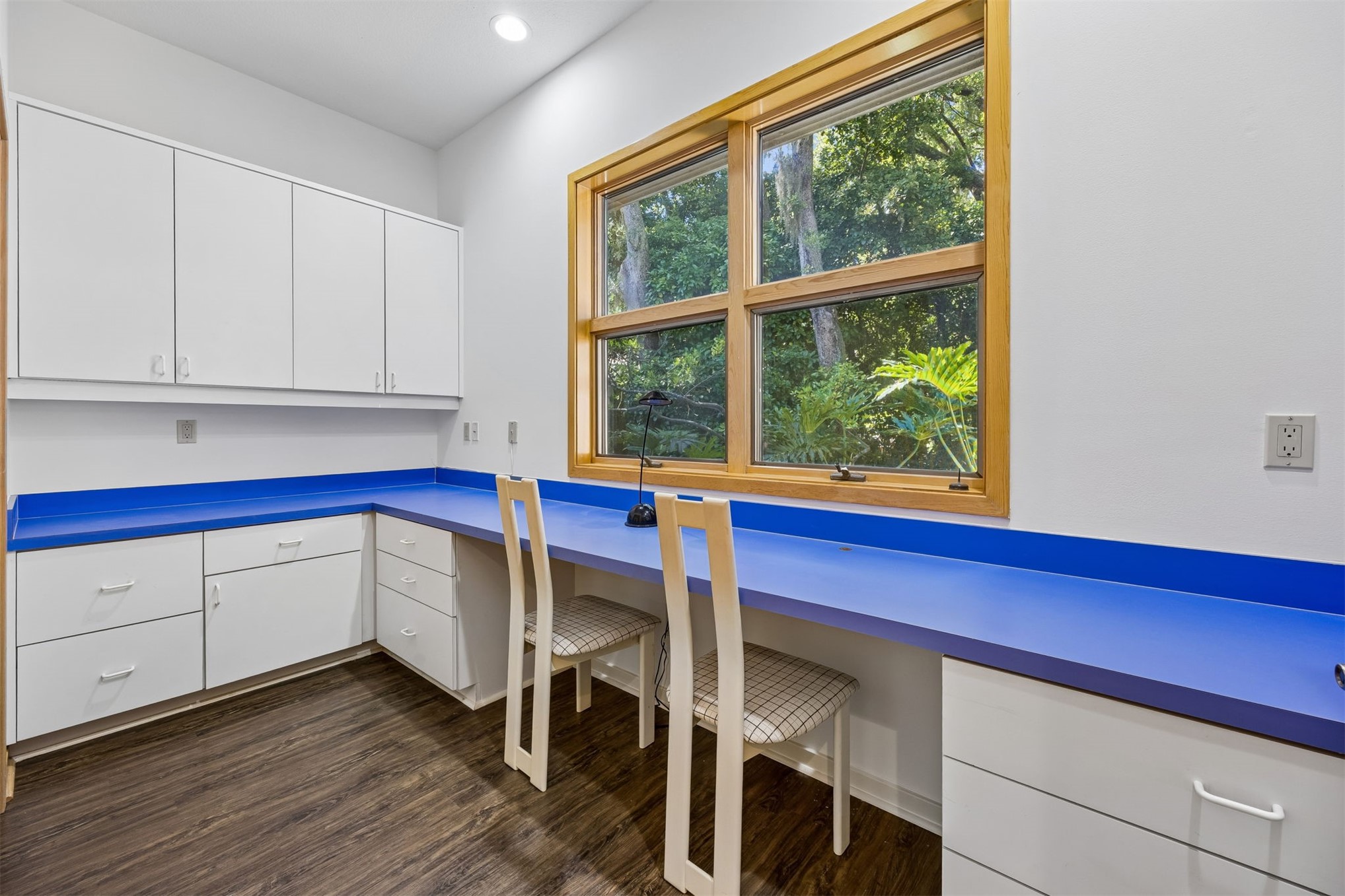7 RAILROAD VINE ROAD