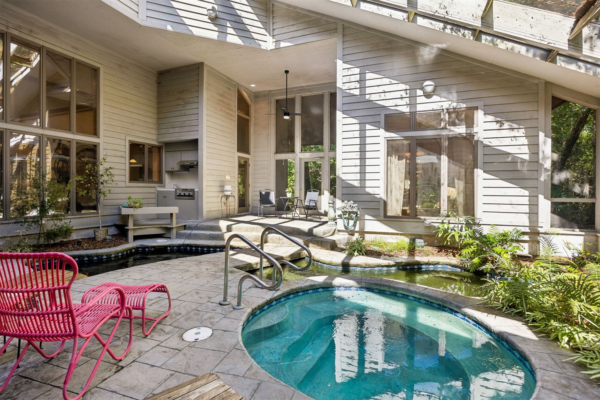 7 RAILROAD VINE ROAD