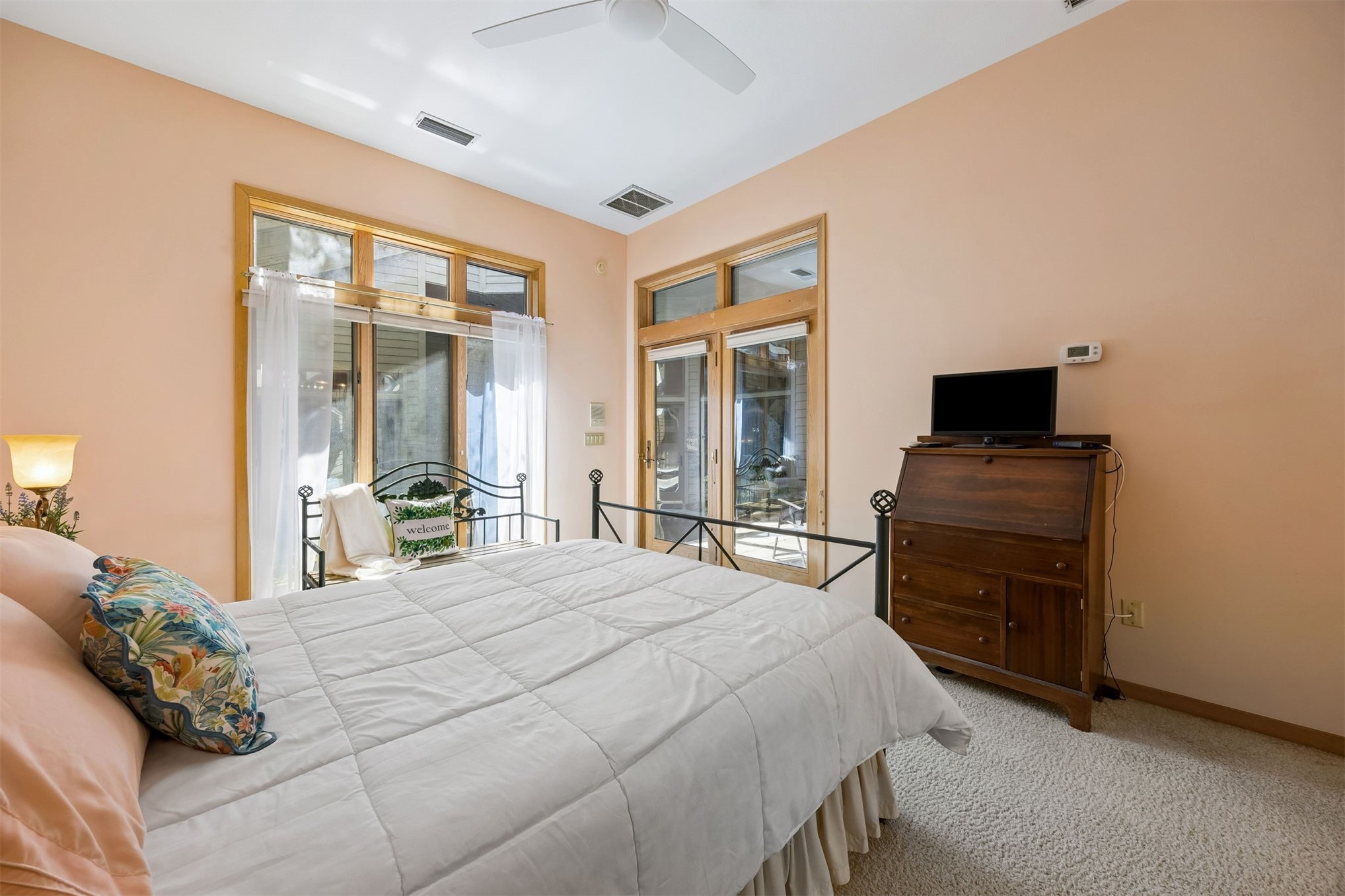 7 RAILROAD VINE ROAD