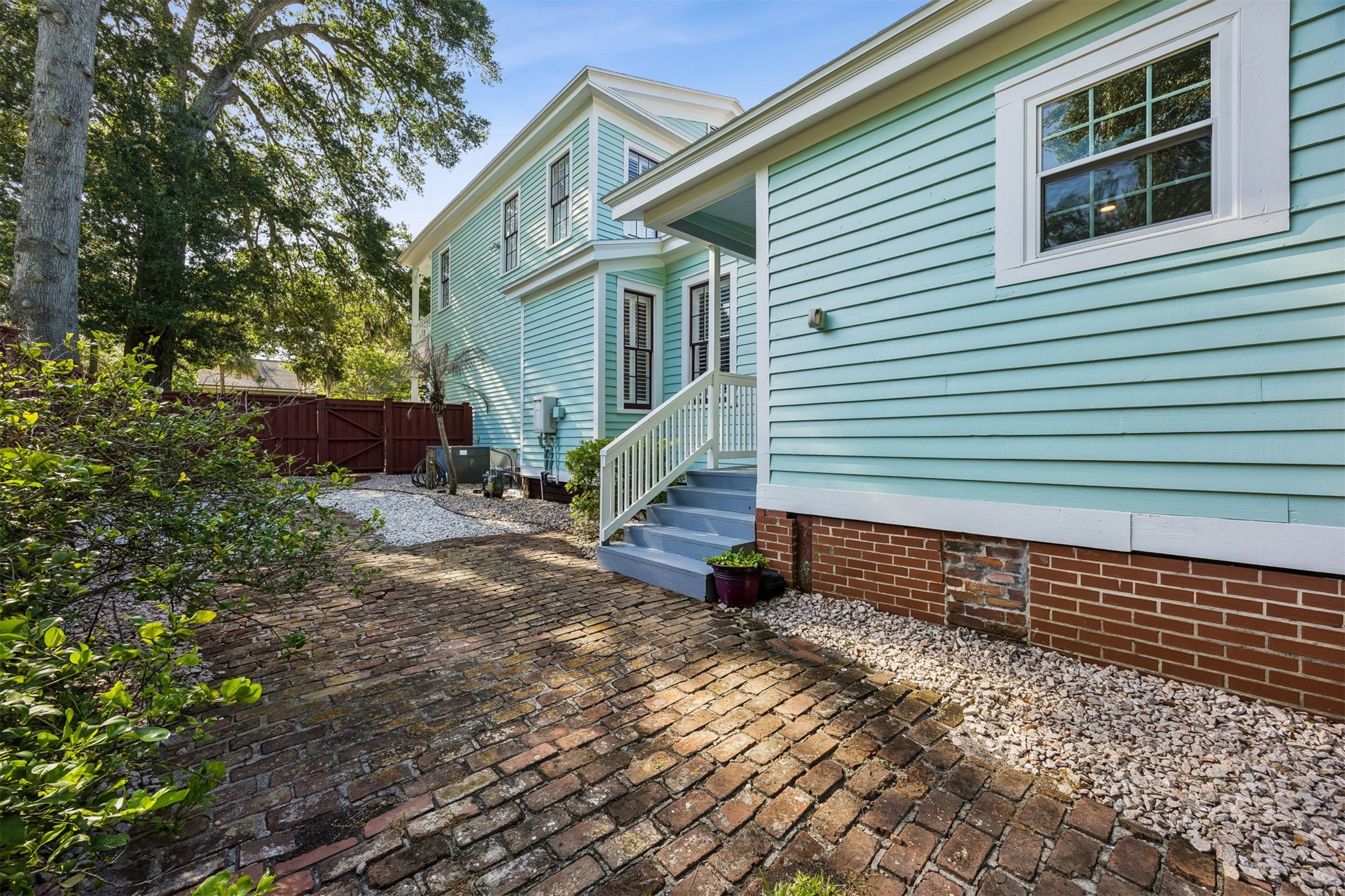 111 S 5TH STREET