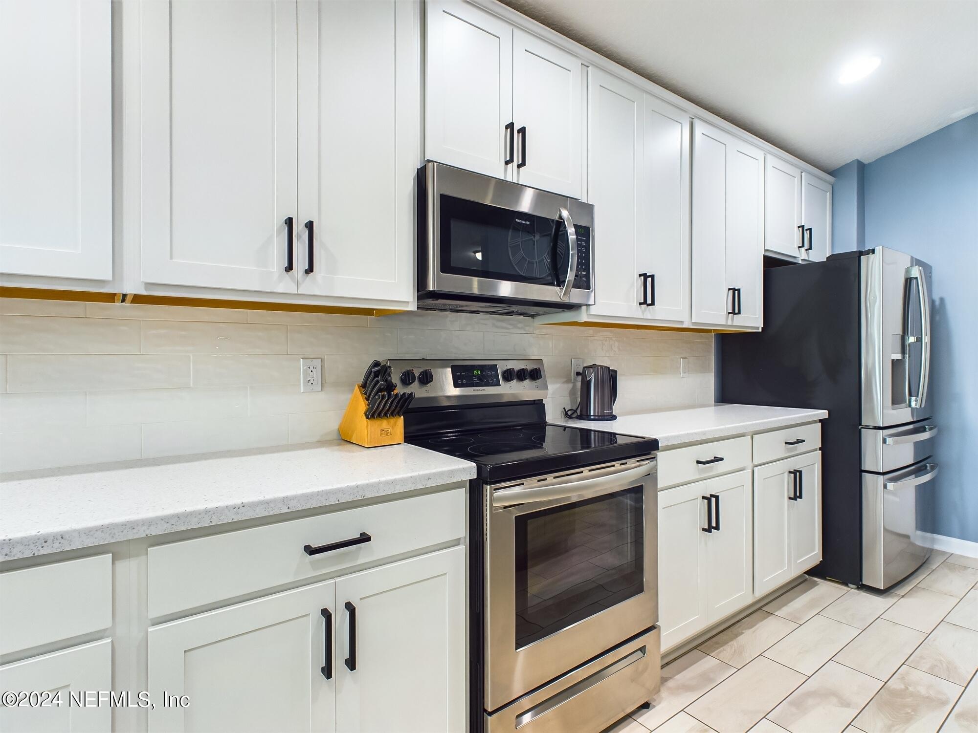86752 LAZY LAKE Circle