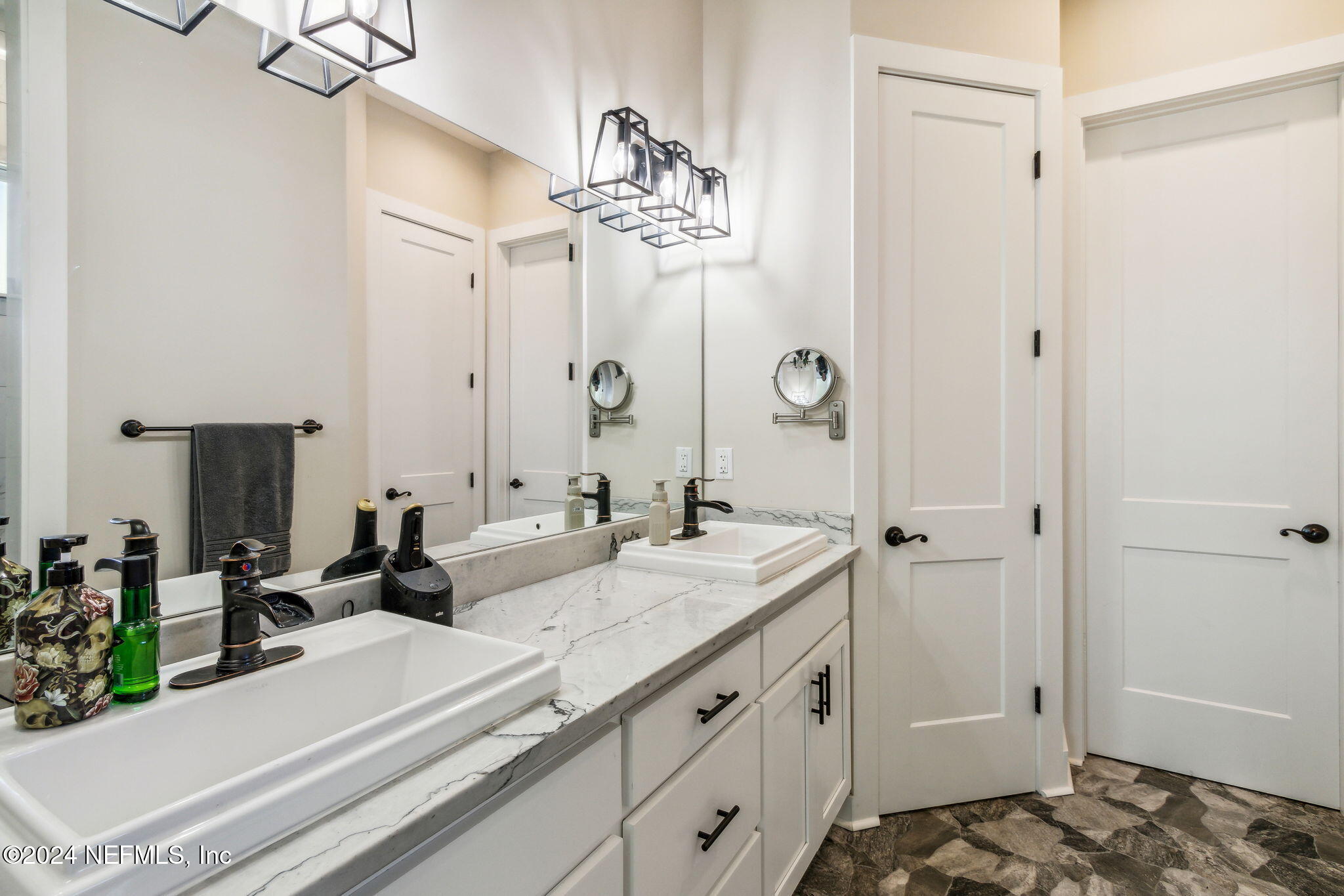 97020 LANDING Trail