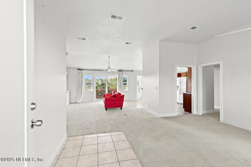 1543 LISA Avenue