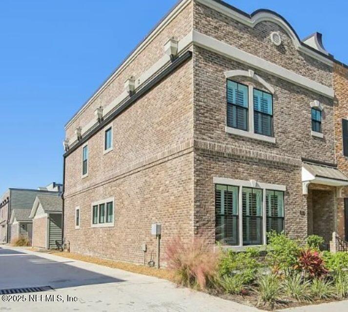 153 N 3RD Street