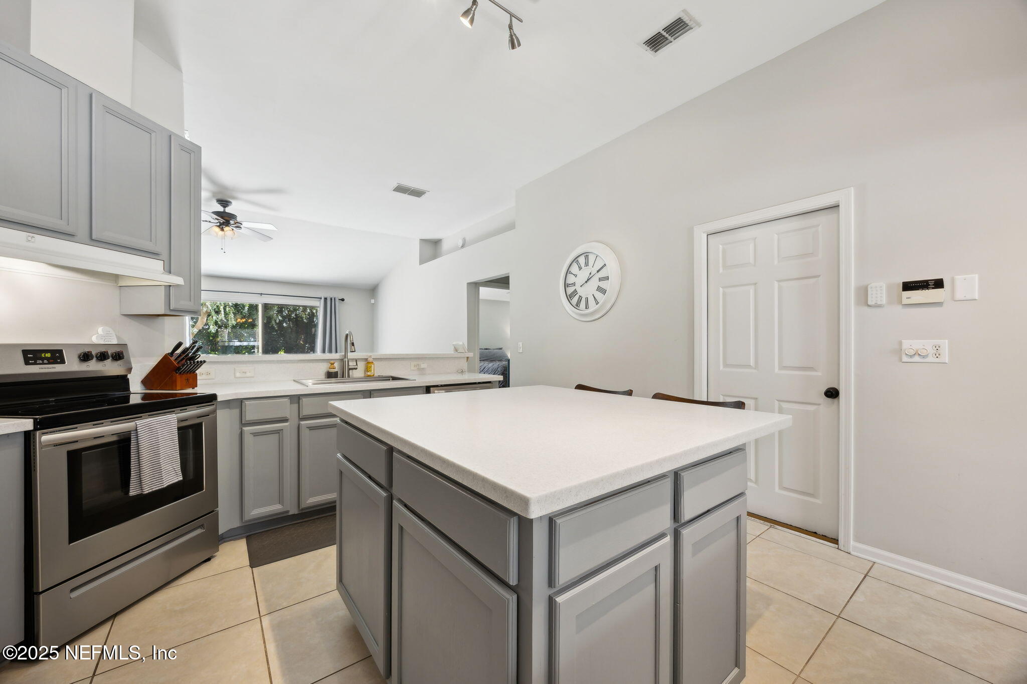 23999 CREEK PARKE Circle