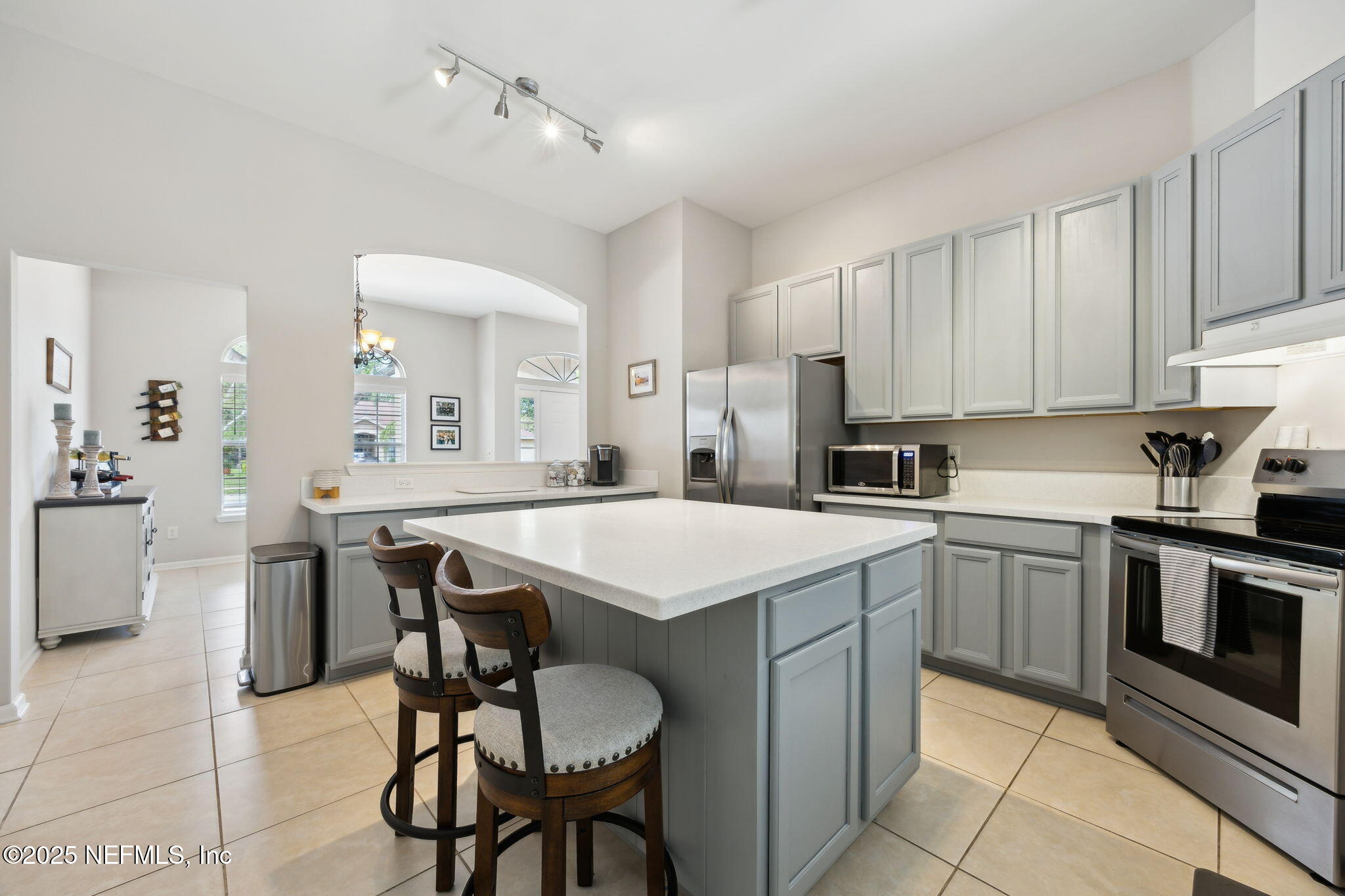 23999 CREEK PARKE Circle