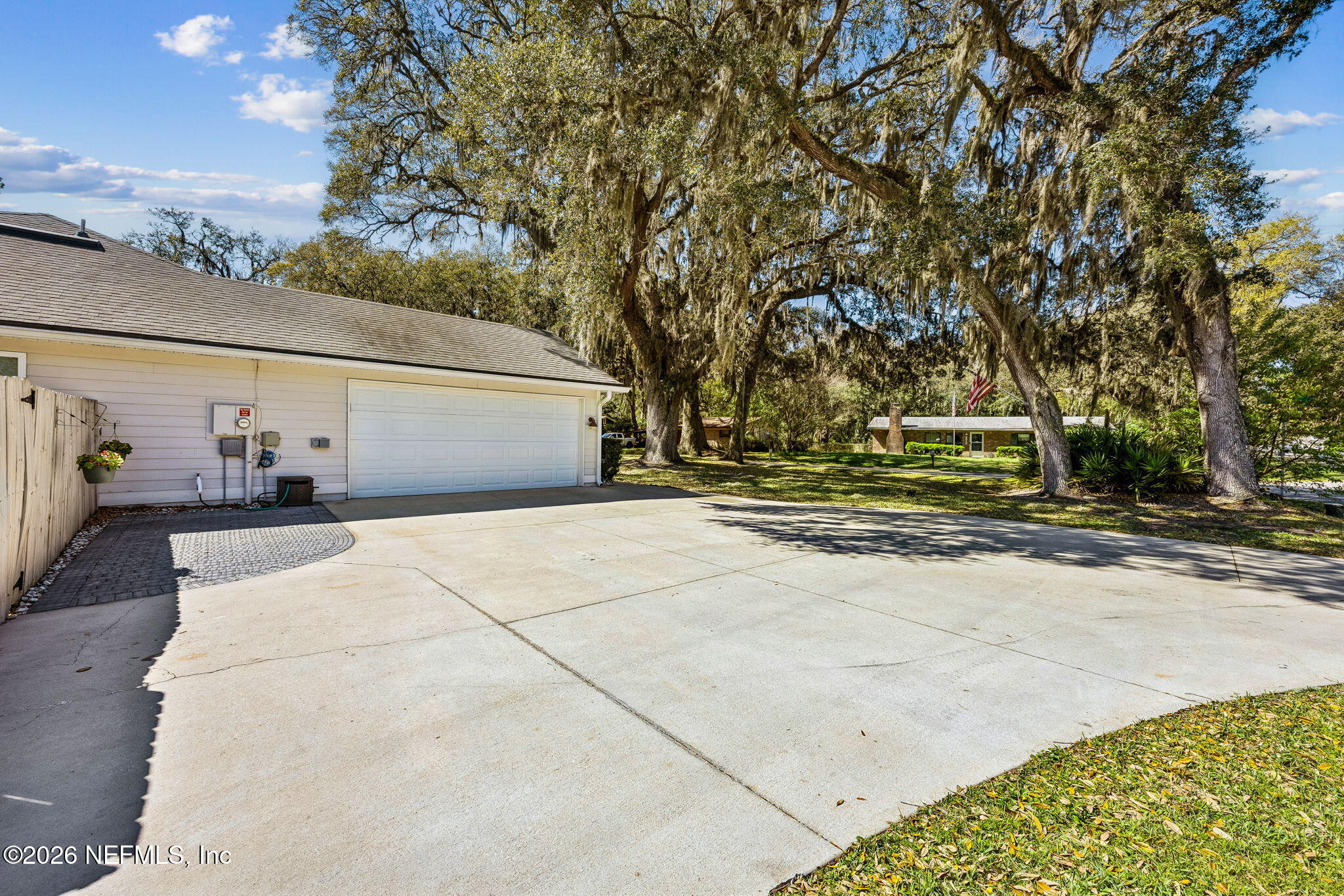 2816 BOB WHITE Lane