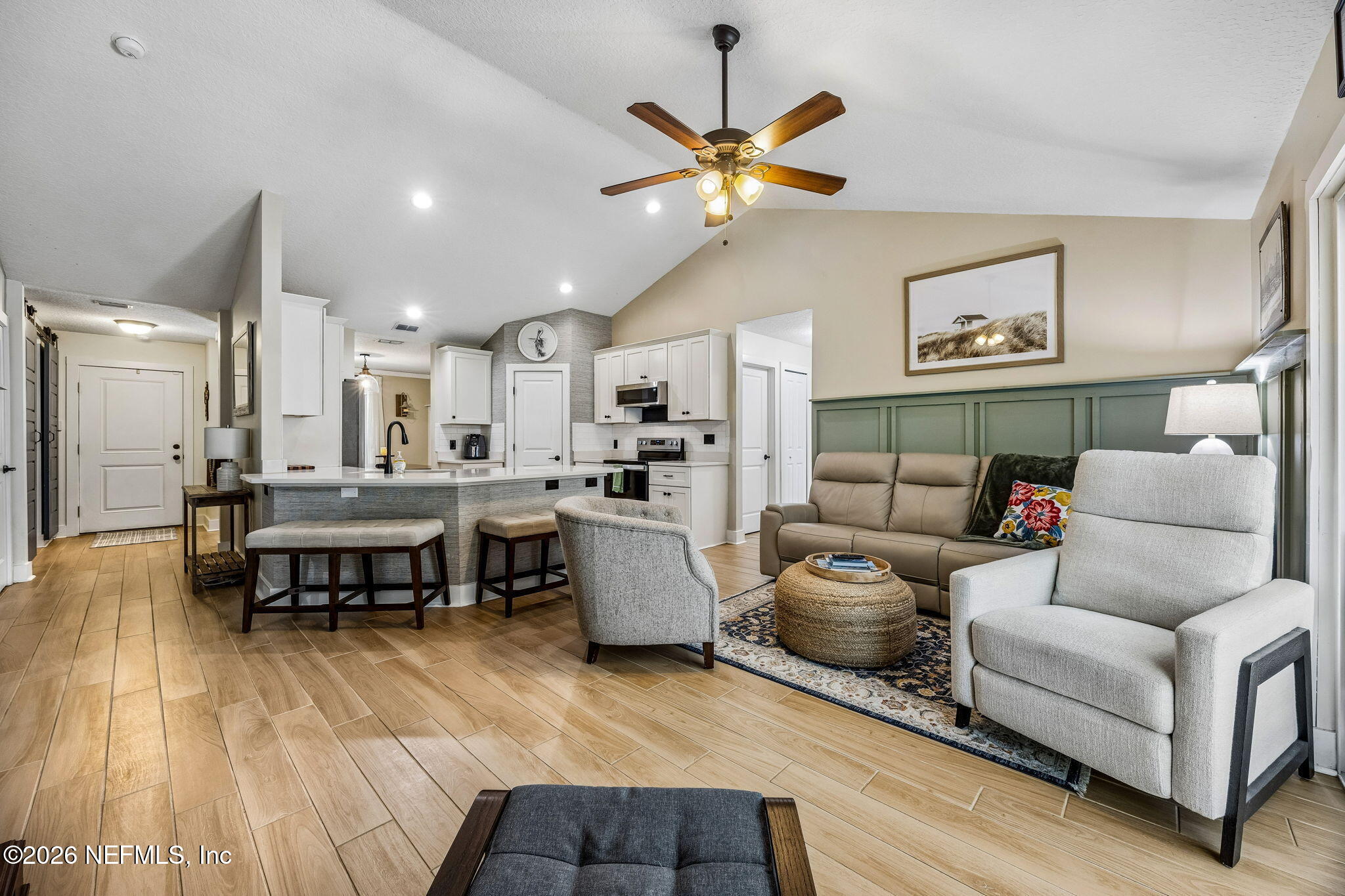 2816 BOB WHITE Lane