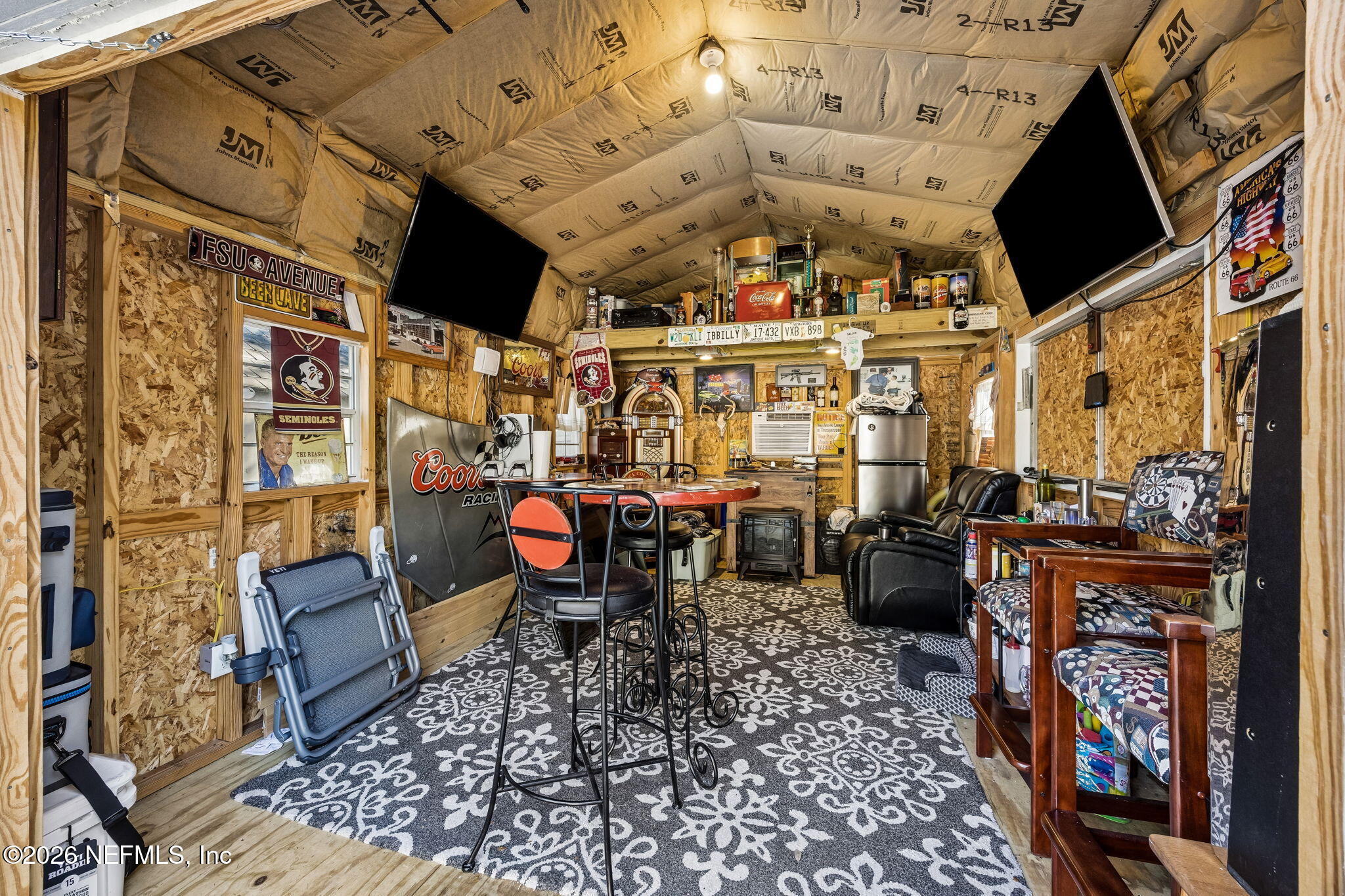 2816 BOB WHITE Lane
