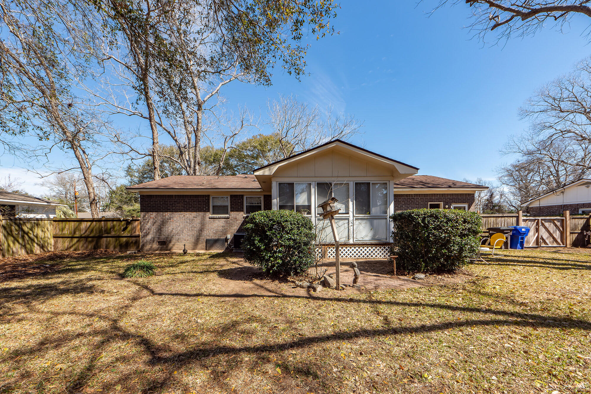 1452 Glencoe Drive