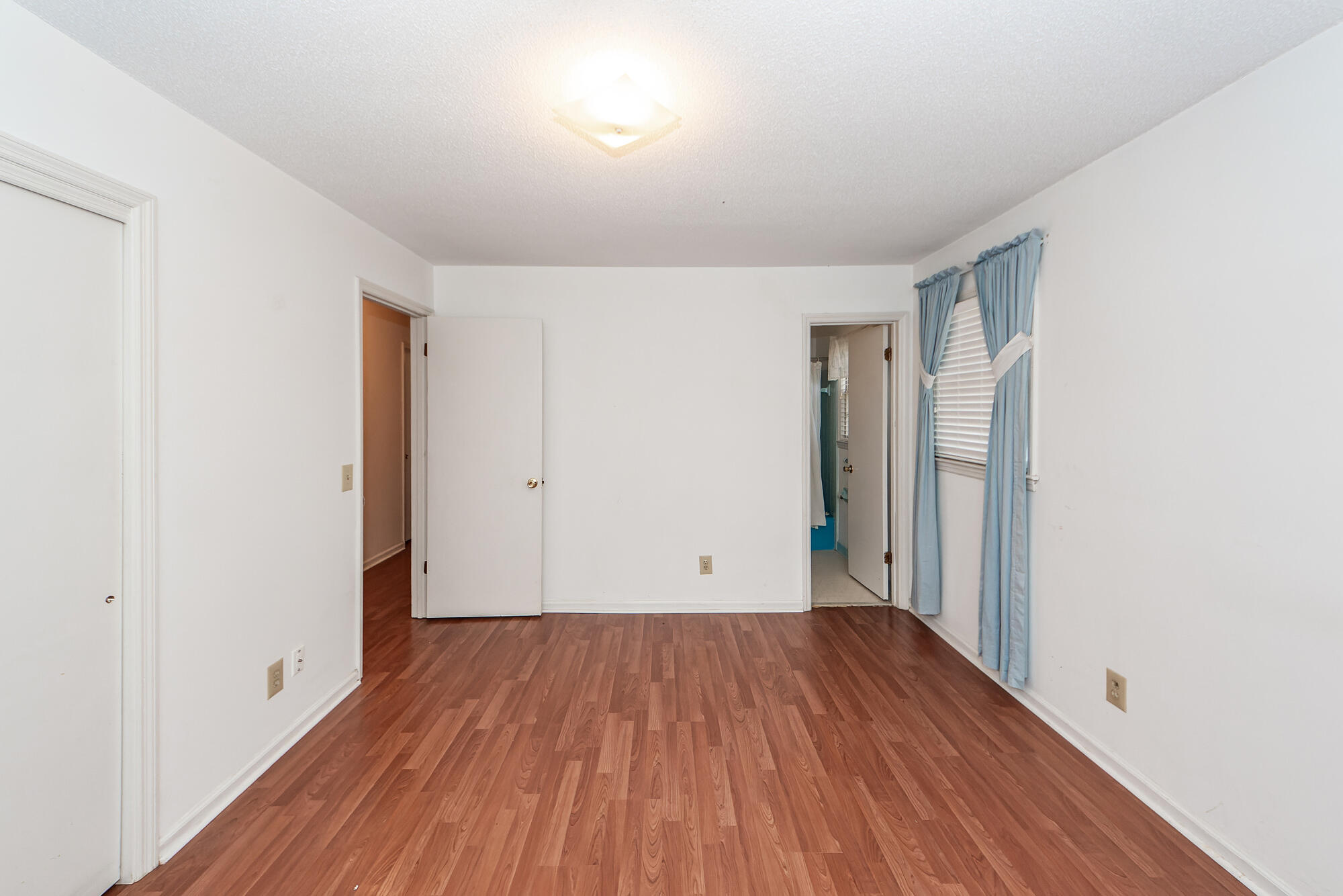 1452 Glencoe Drive