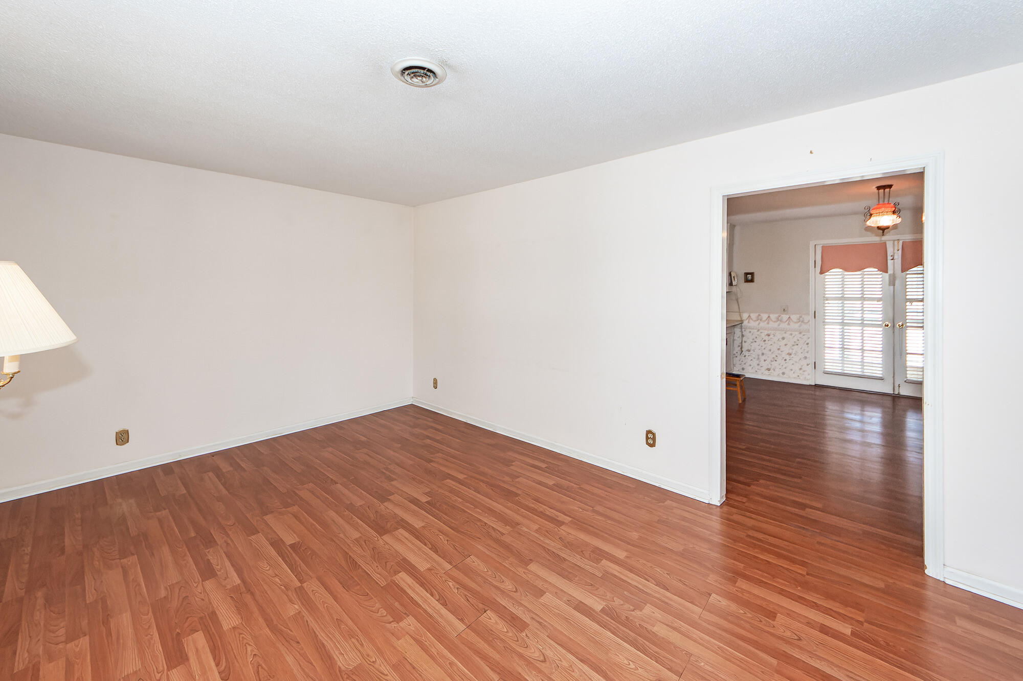 1452 Glencoe Drive