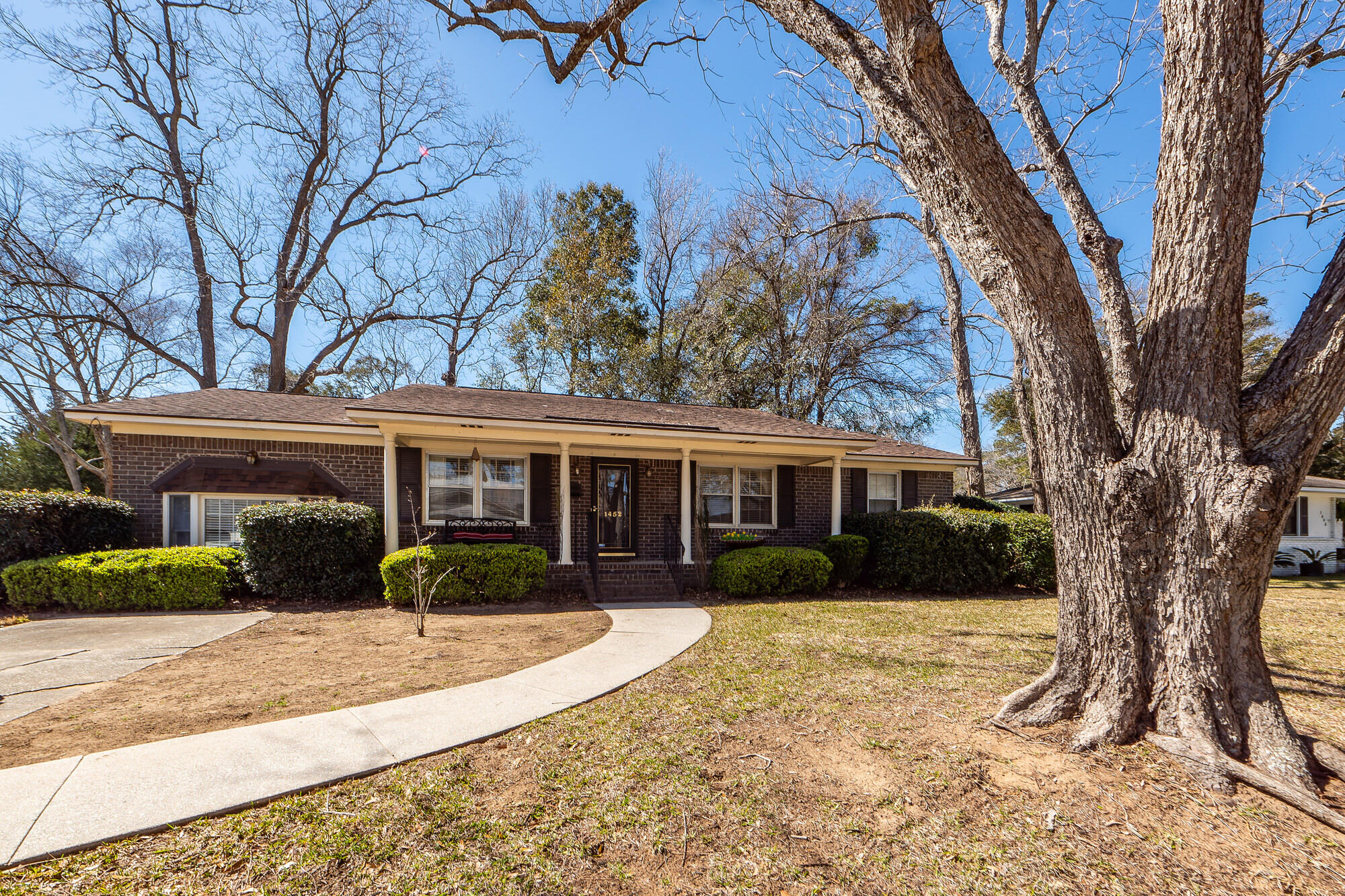 1452 Glencoe Drive