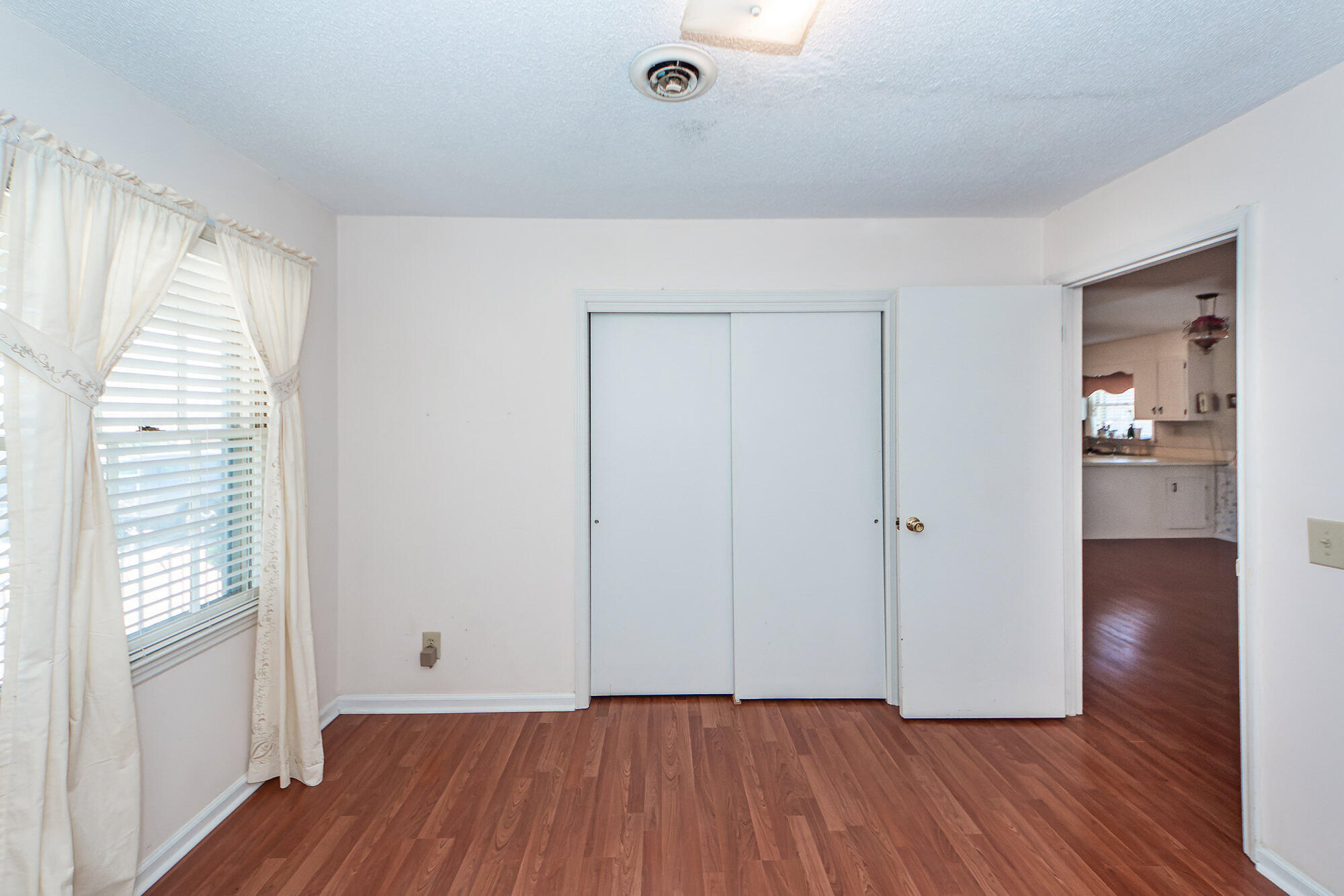 1452 Glencoe Drive