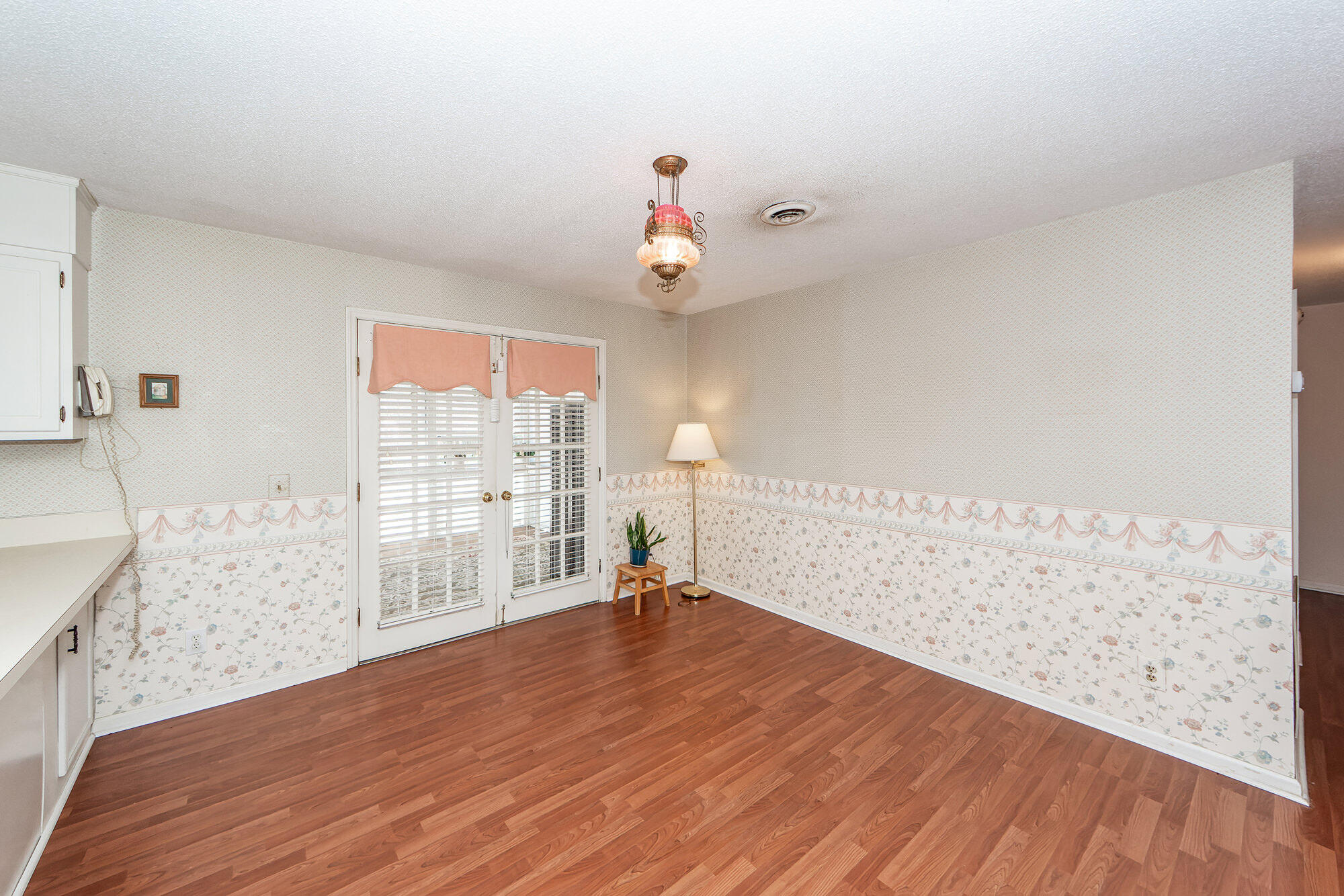 1452 Glencoe Drive