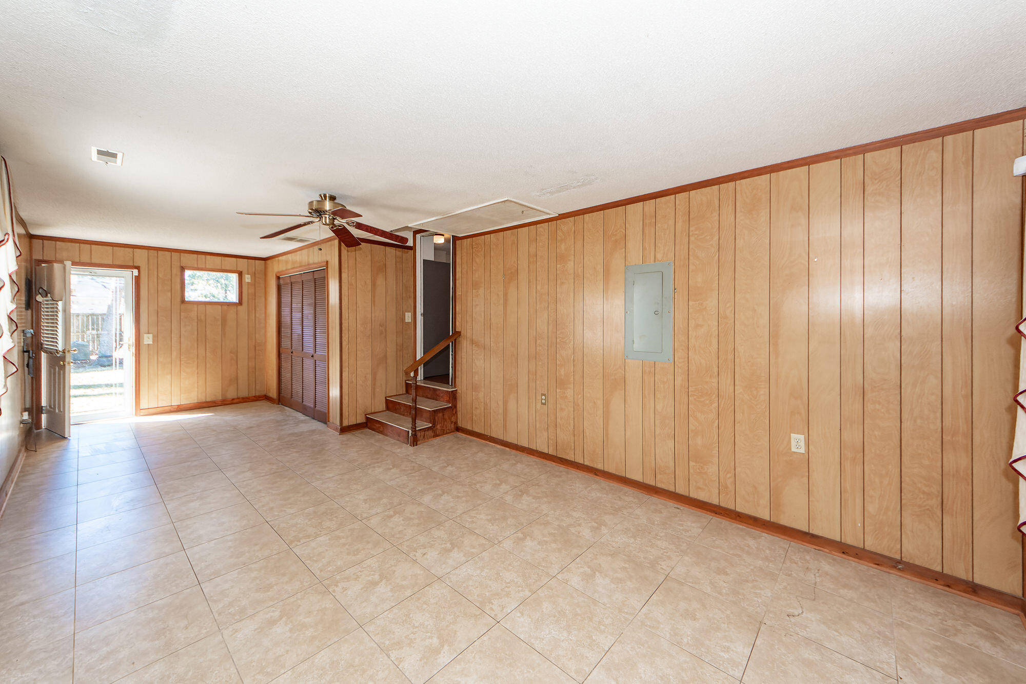 1452 Glencoe Drive
