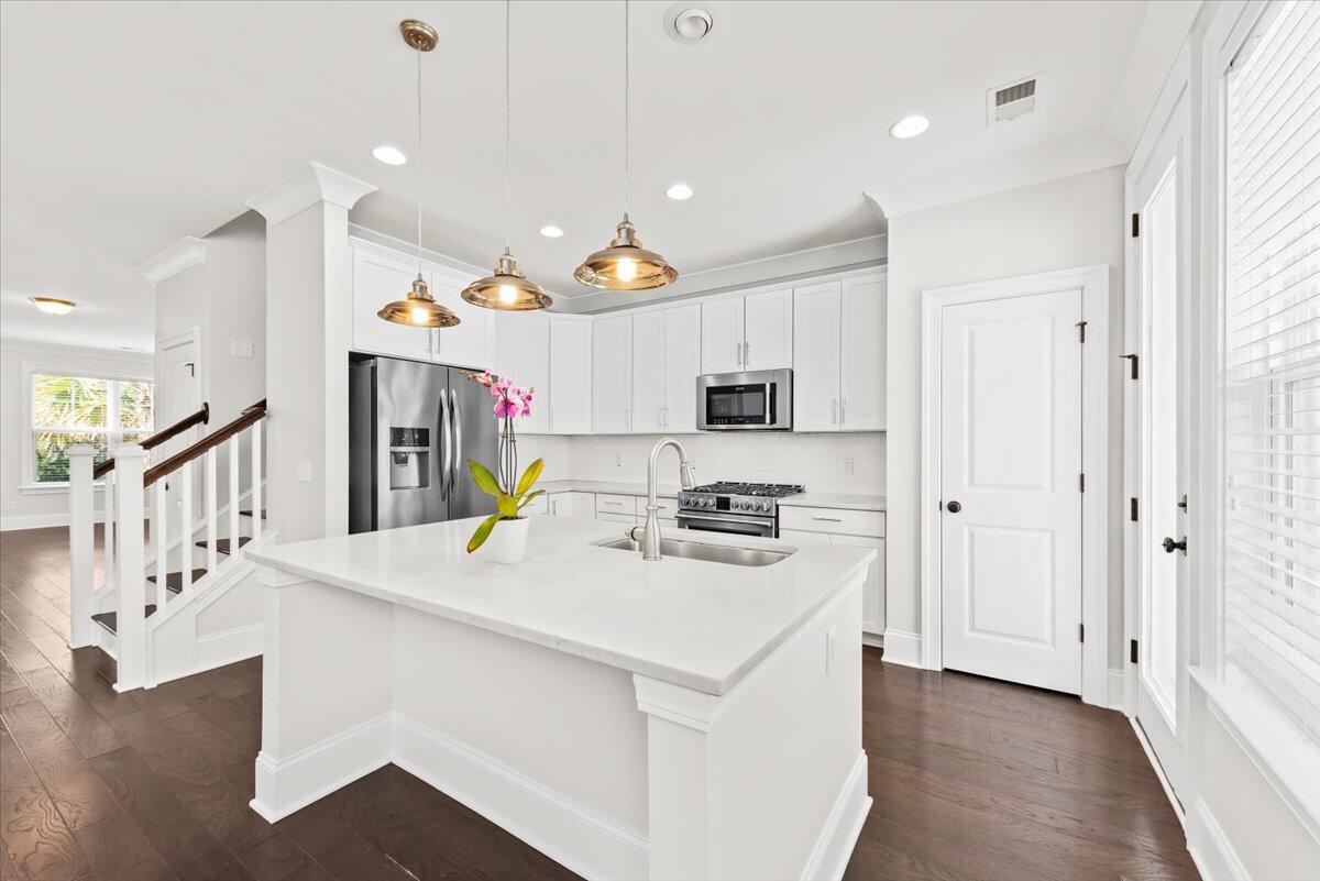 2200 Hamlin Sound Circle