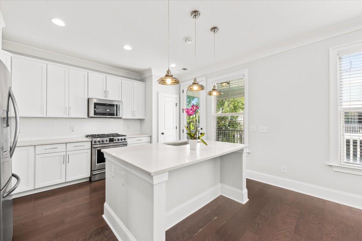 2200 Hamlin Sound Circle