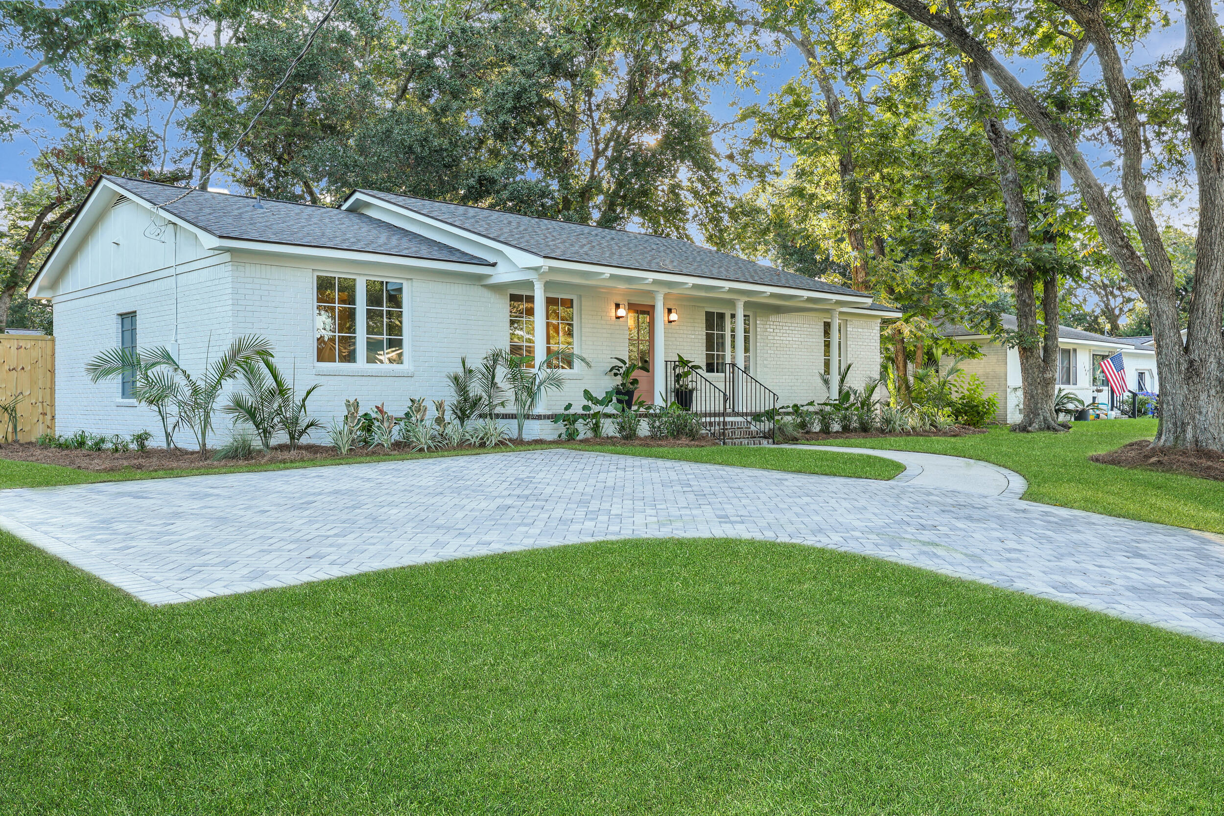 1452 Glencoe Drive