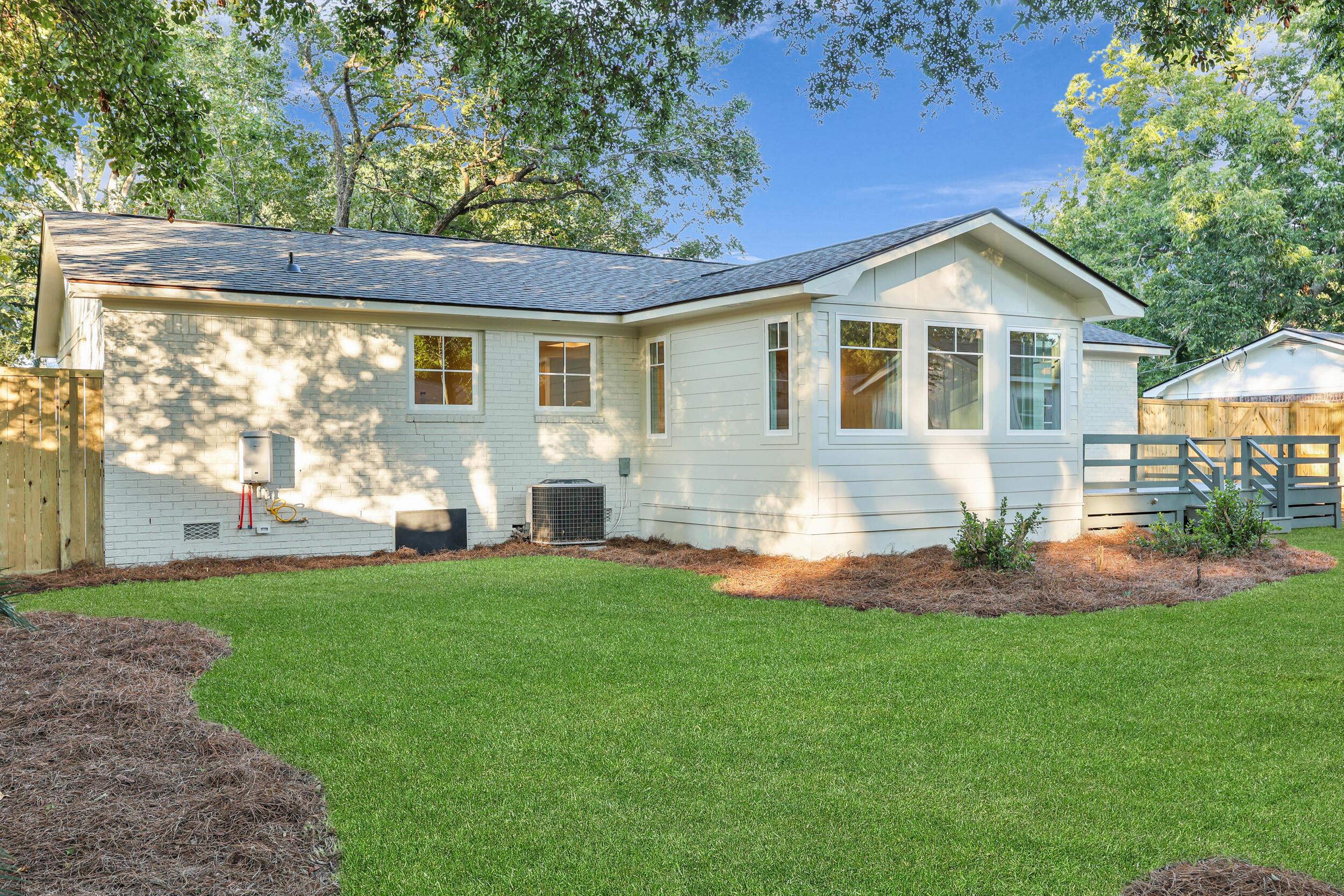 1452 Glencoe Drive