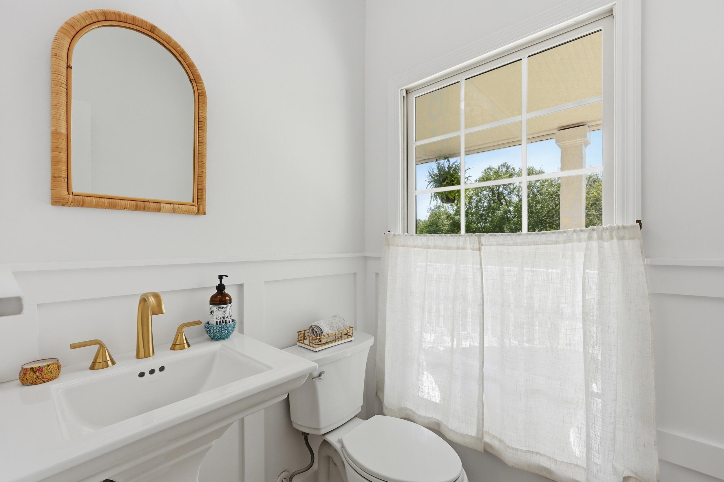 1682 Old Military Road