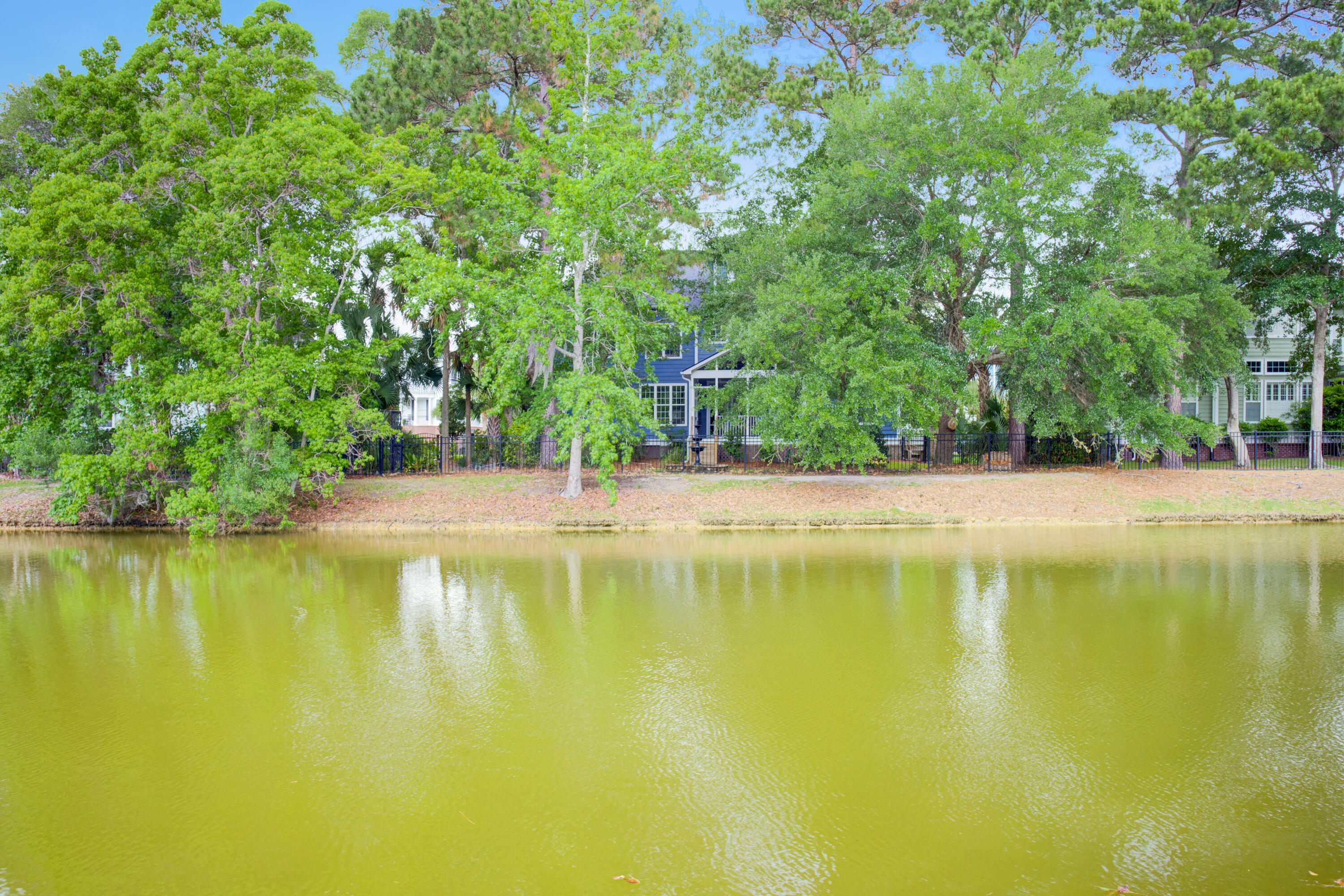 2772 Oak Manor Drive