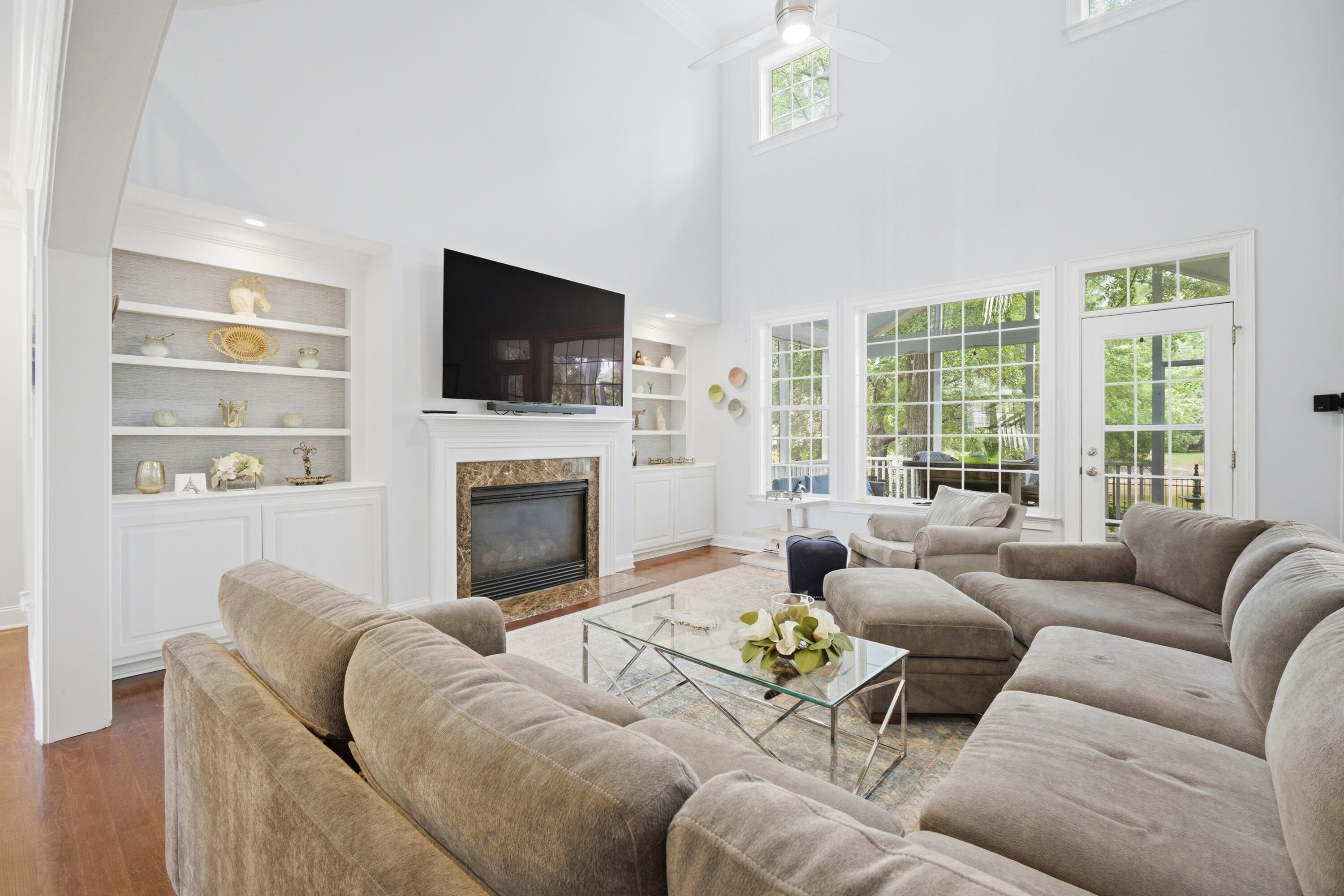 2772 Oak Manor Drive