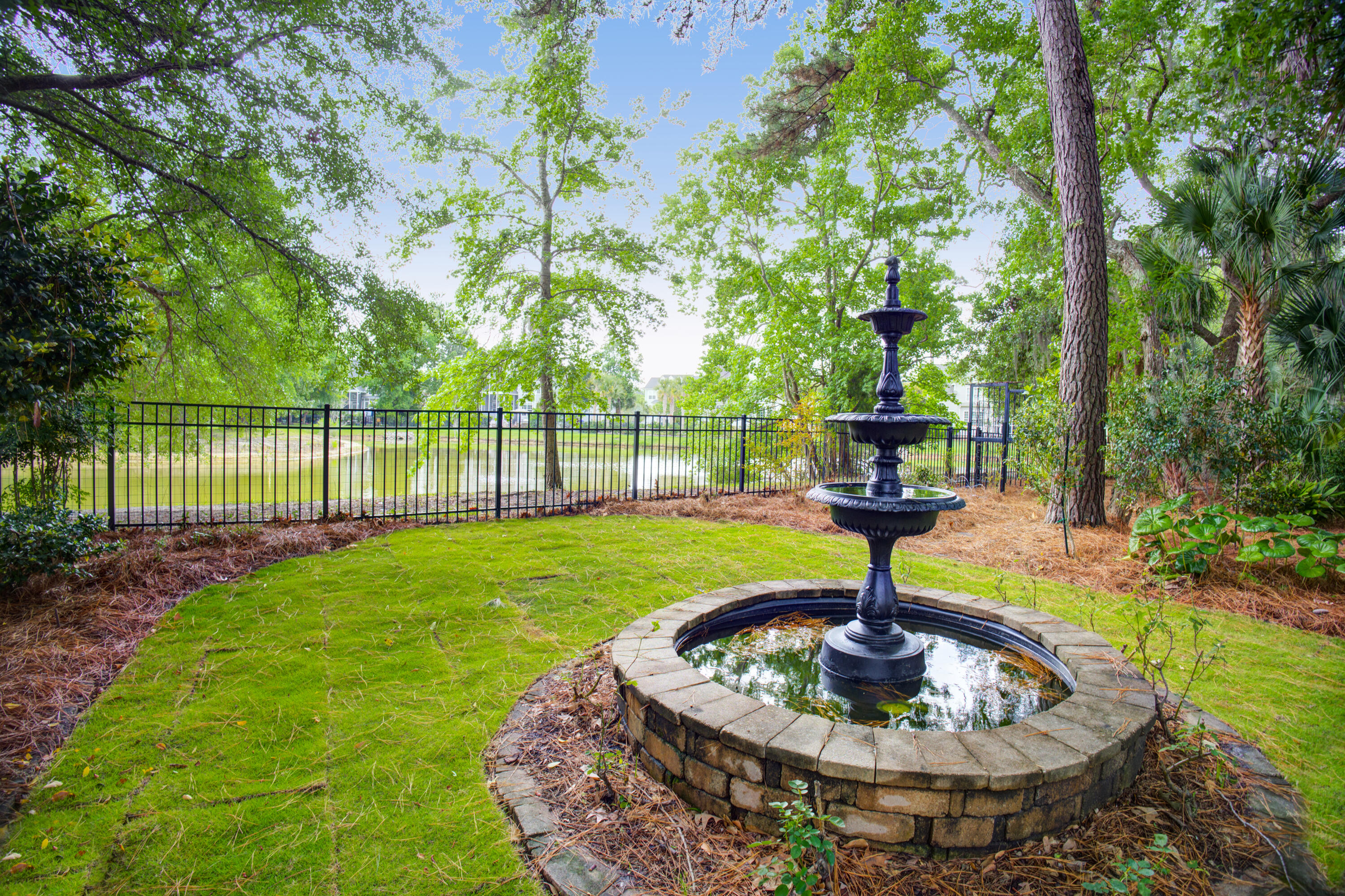 2772 Oak Manor Drive