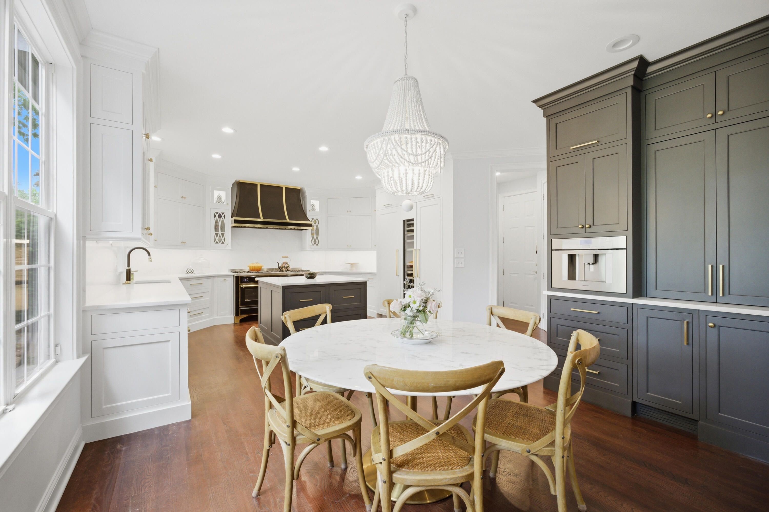 2772 Oak Manor Drive