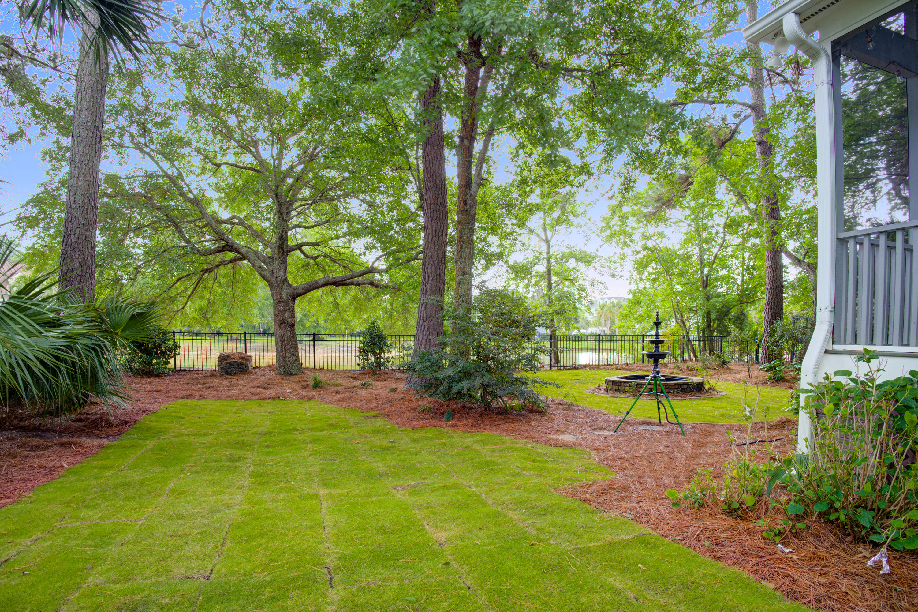 2772 Oak Manor Drive