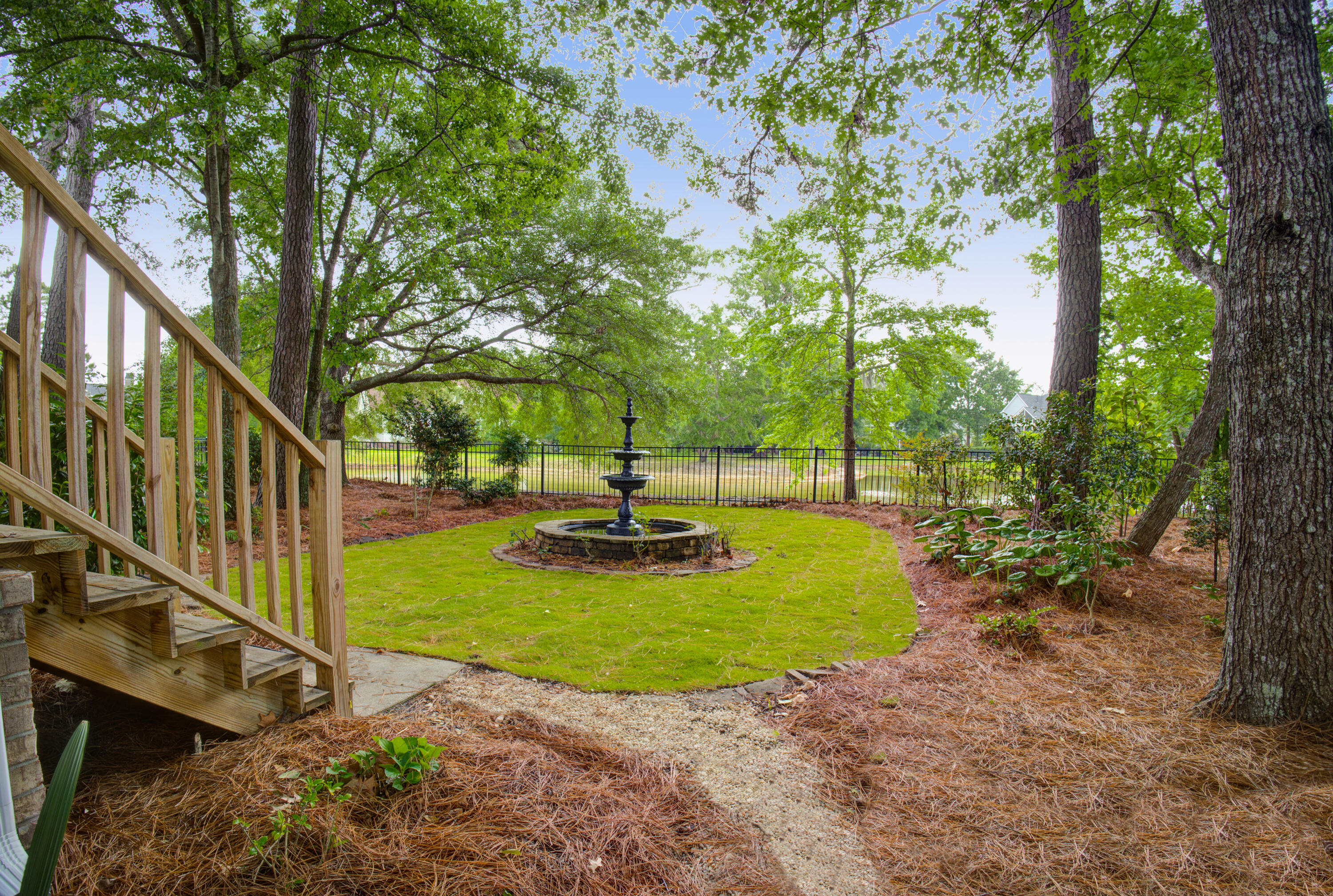 2772 Oak Manor Drive