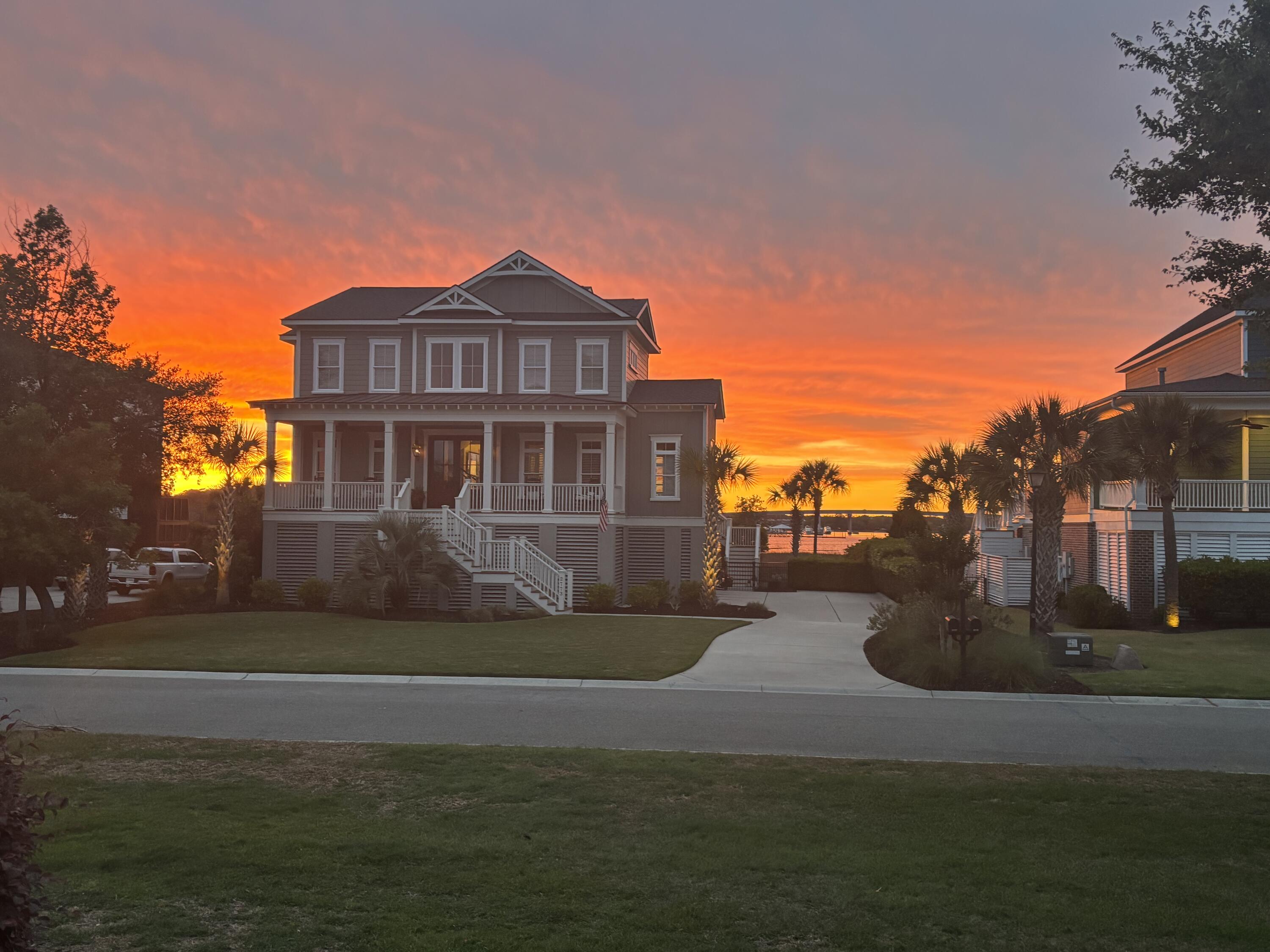 2772 Oak Manor Drive