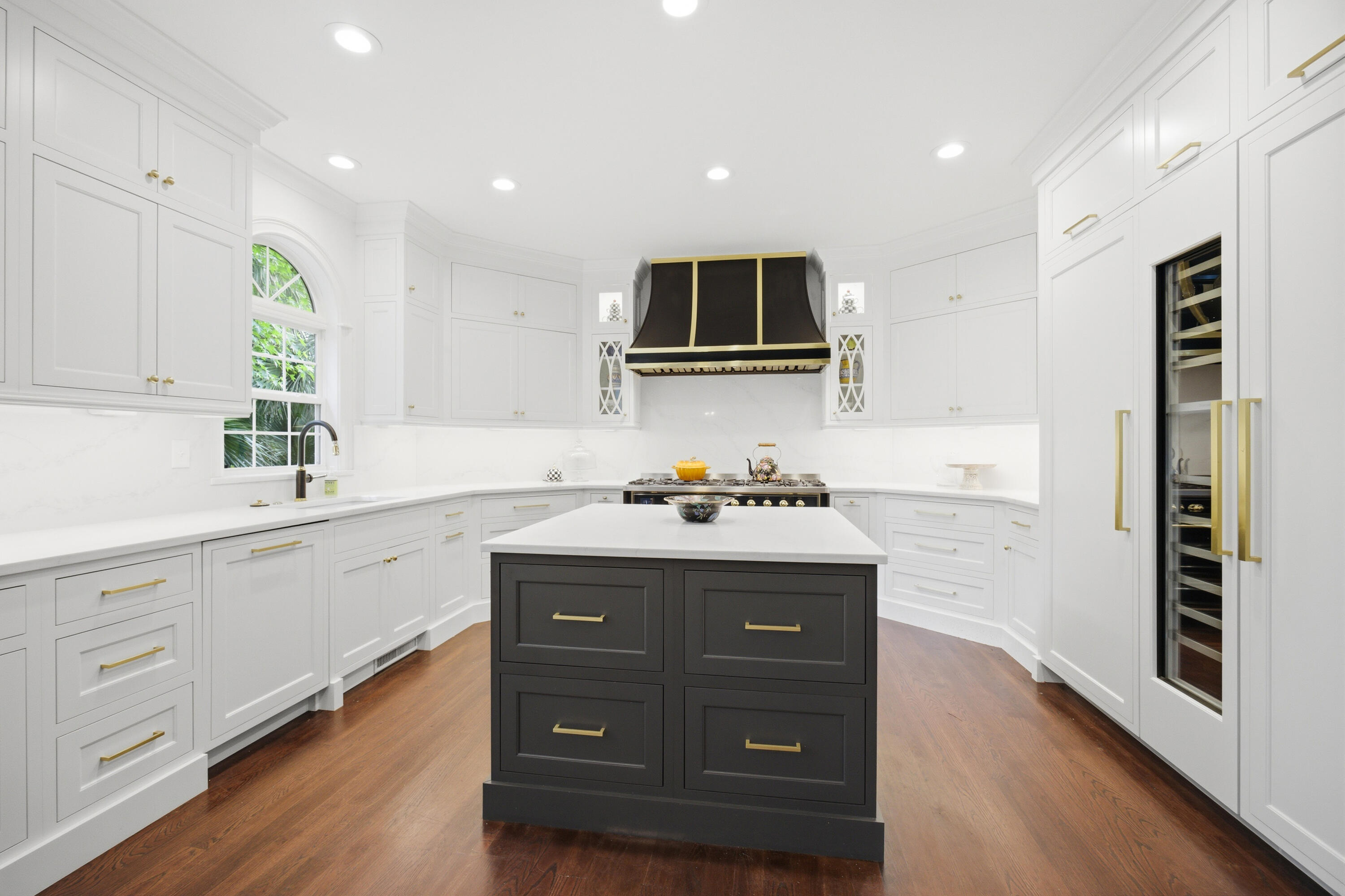2772 Oak Manor Drive