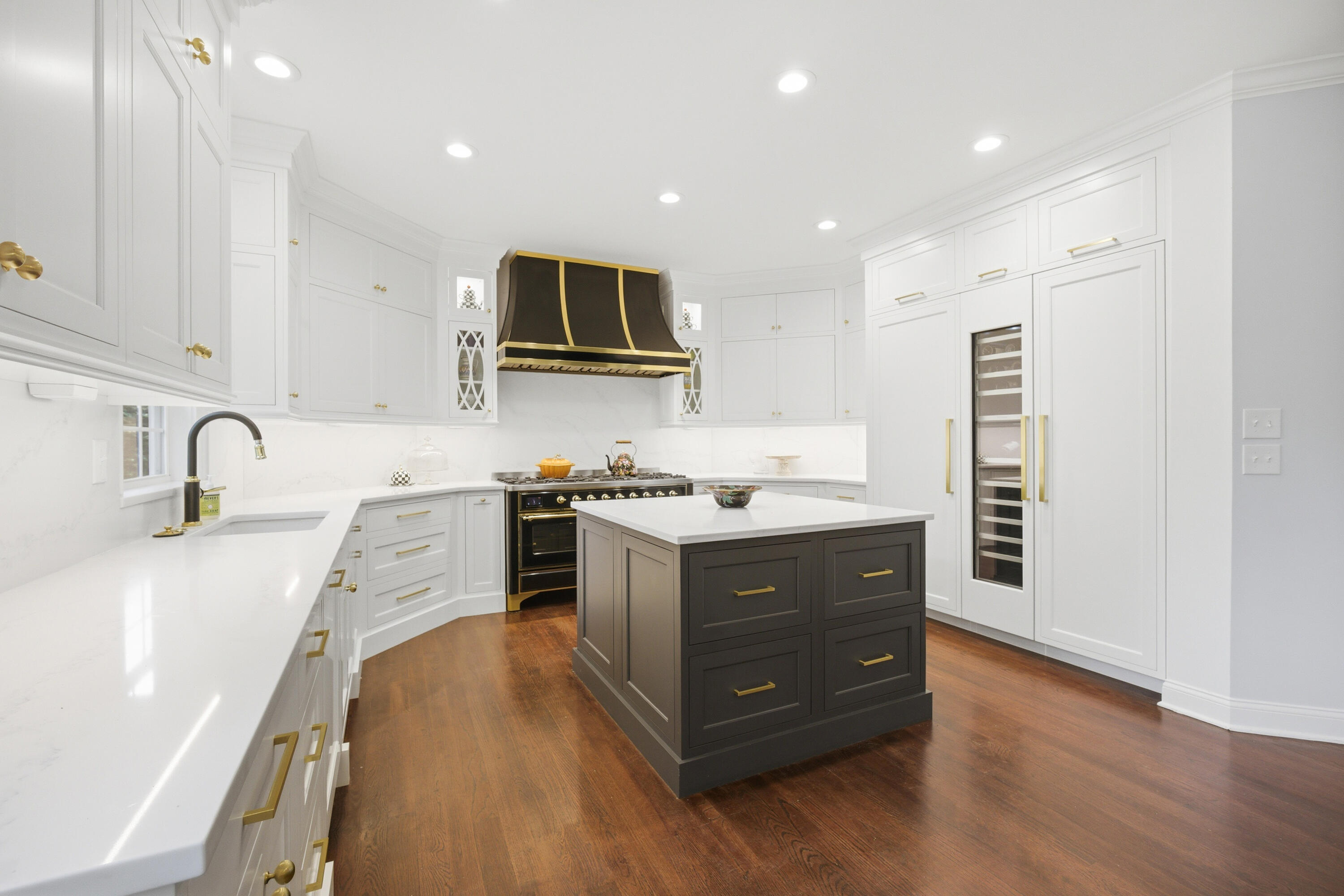 2772 Oak Manor Drive