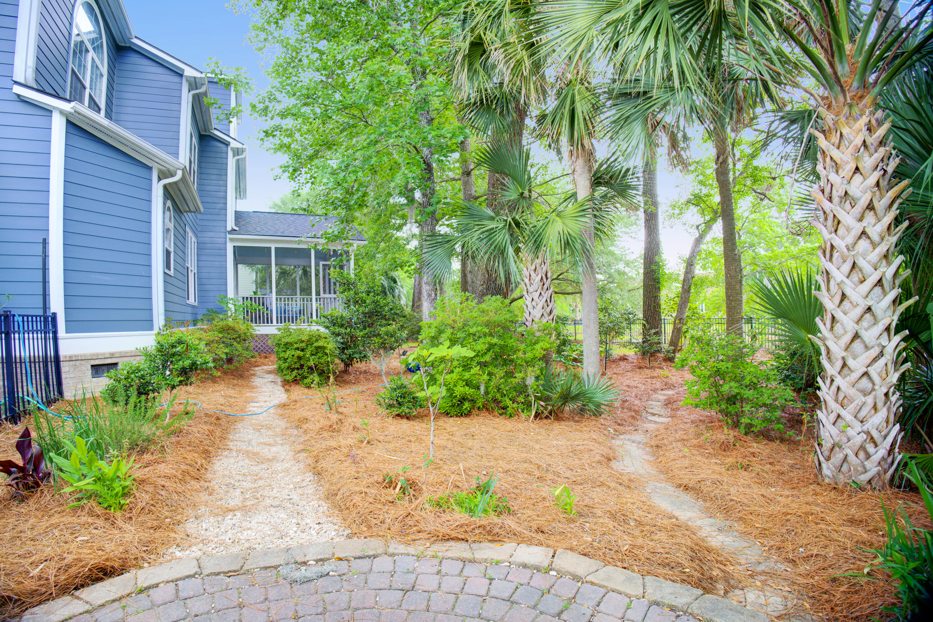 2772 Oak Manor Drive
