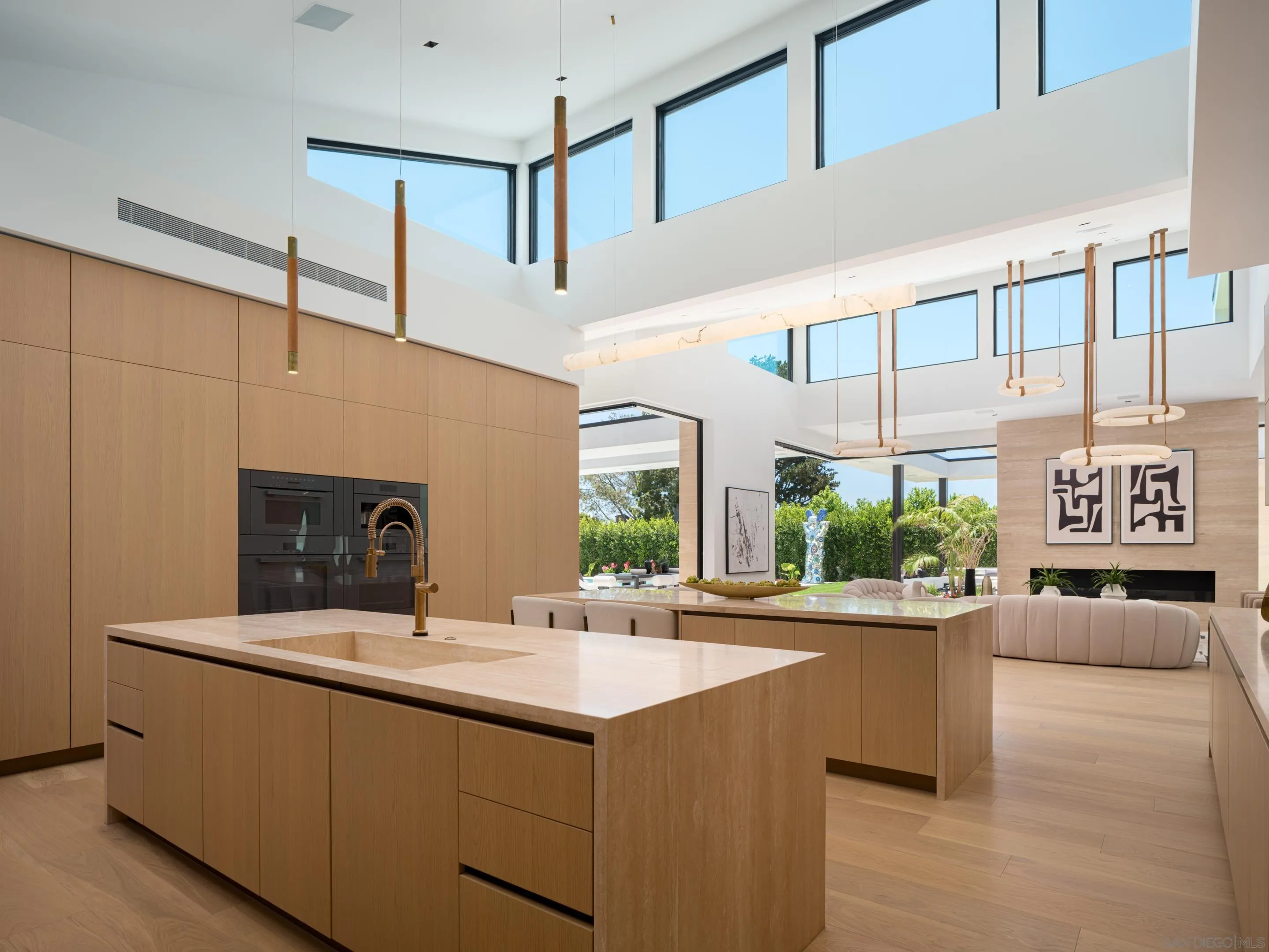 6283 La Jolla Scenic Dr S