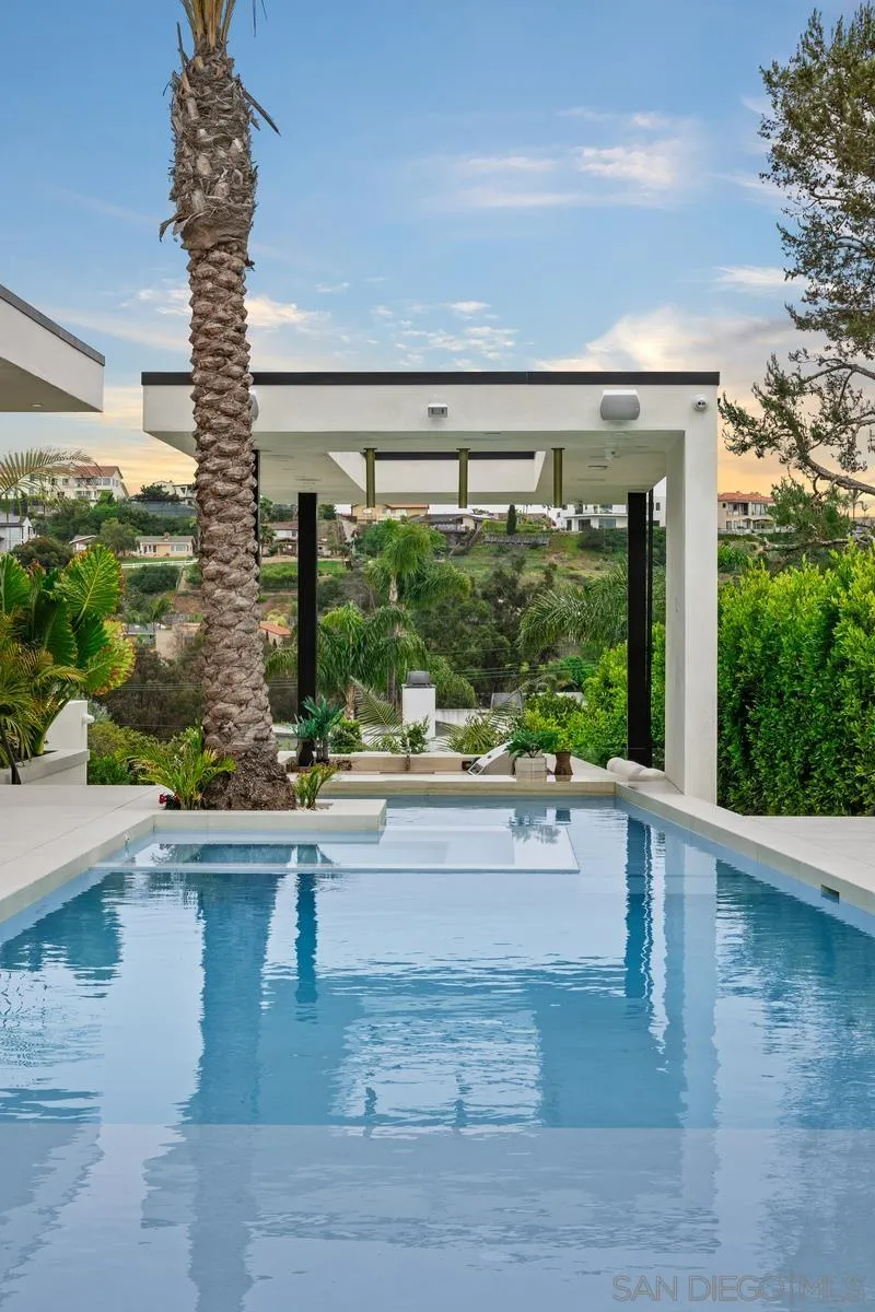 6283 La Jolla Scenic Dr S