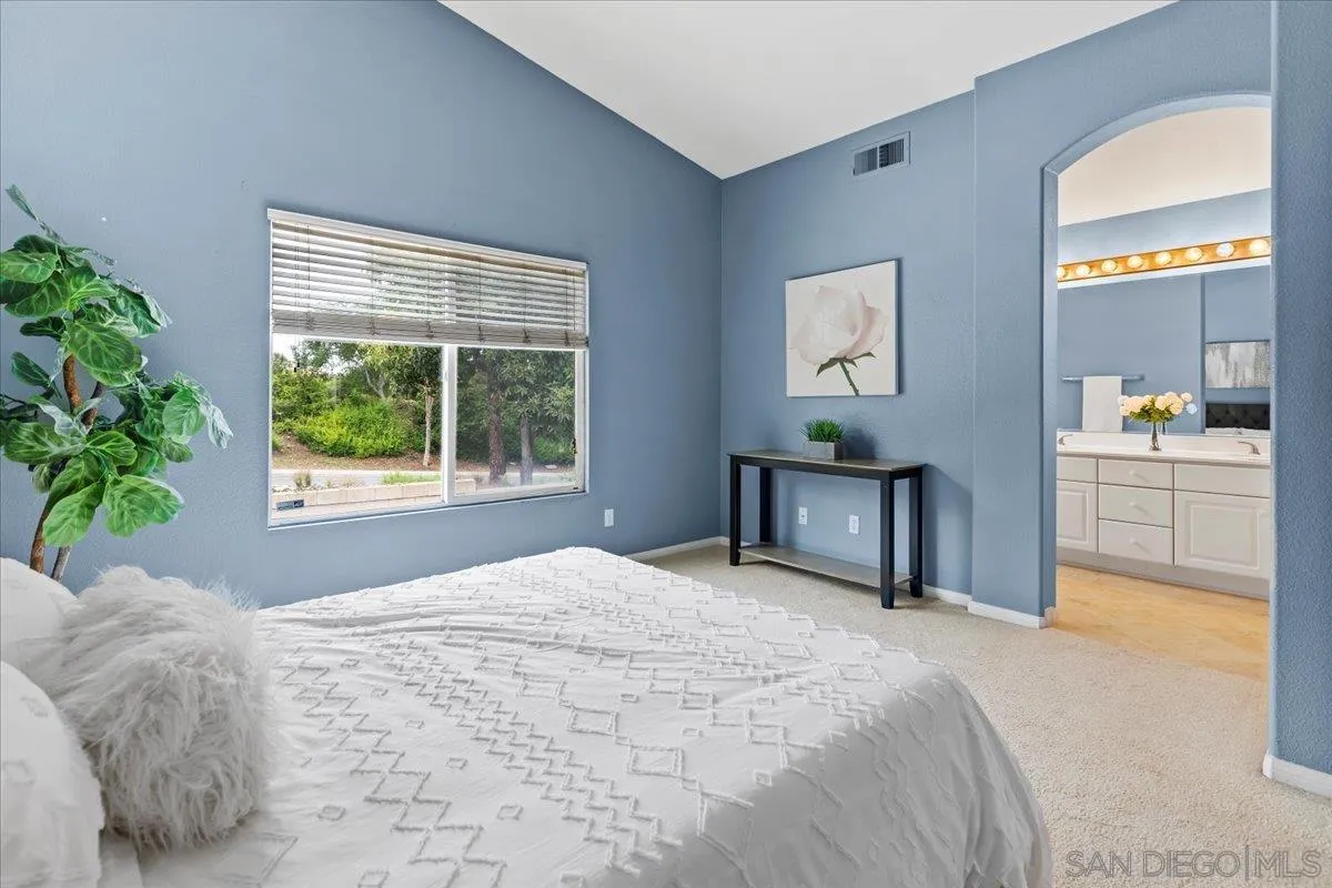 9725 Kika Ct