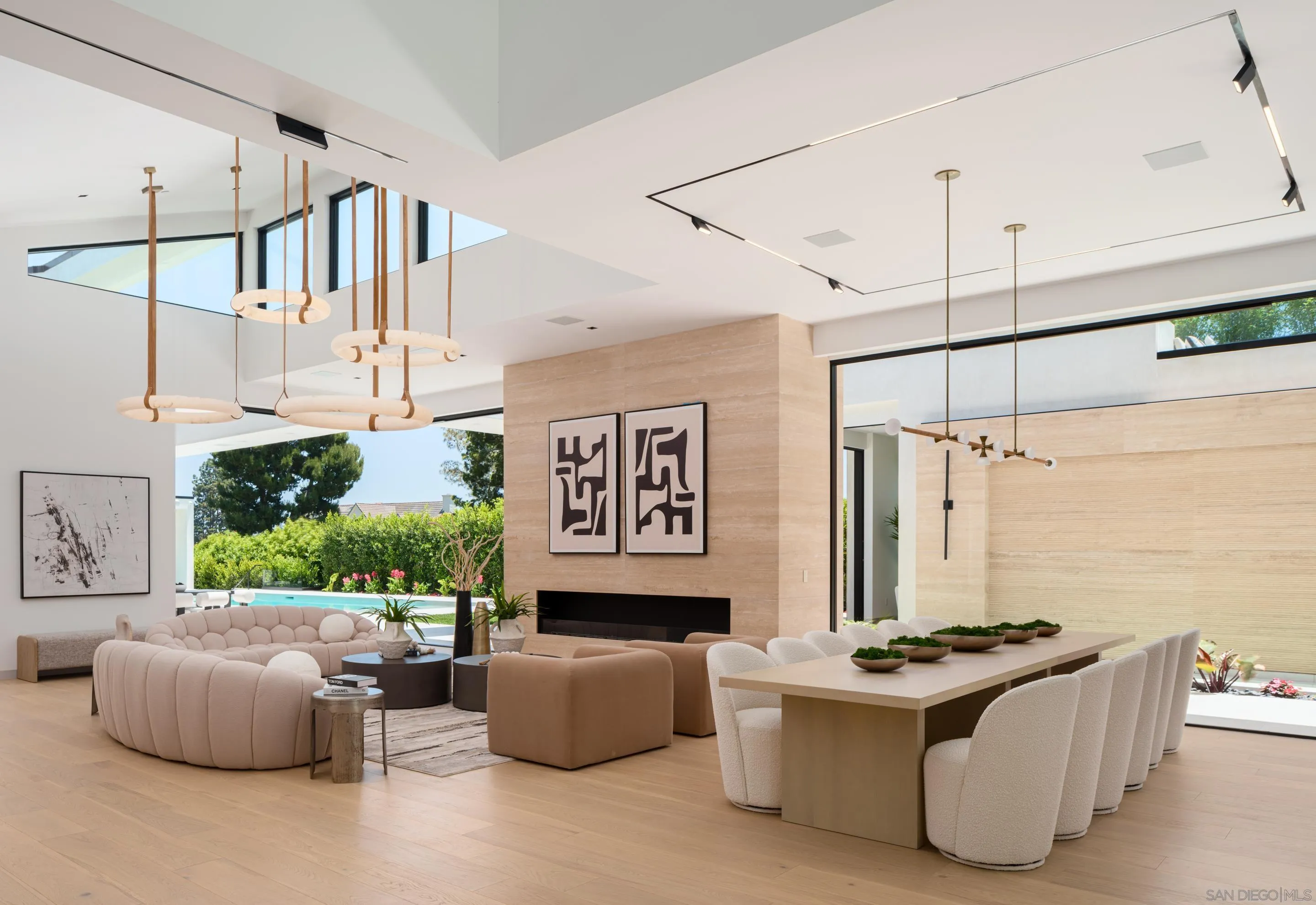 6283 La Jolla Scenic Drive S