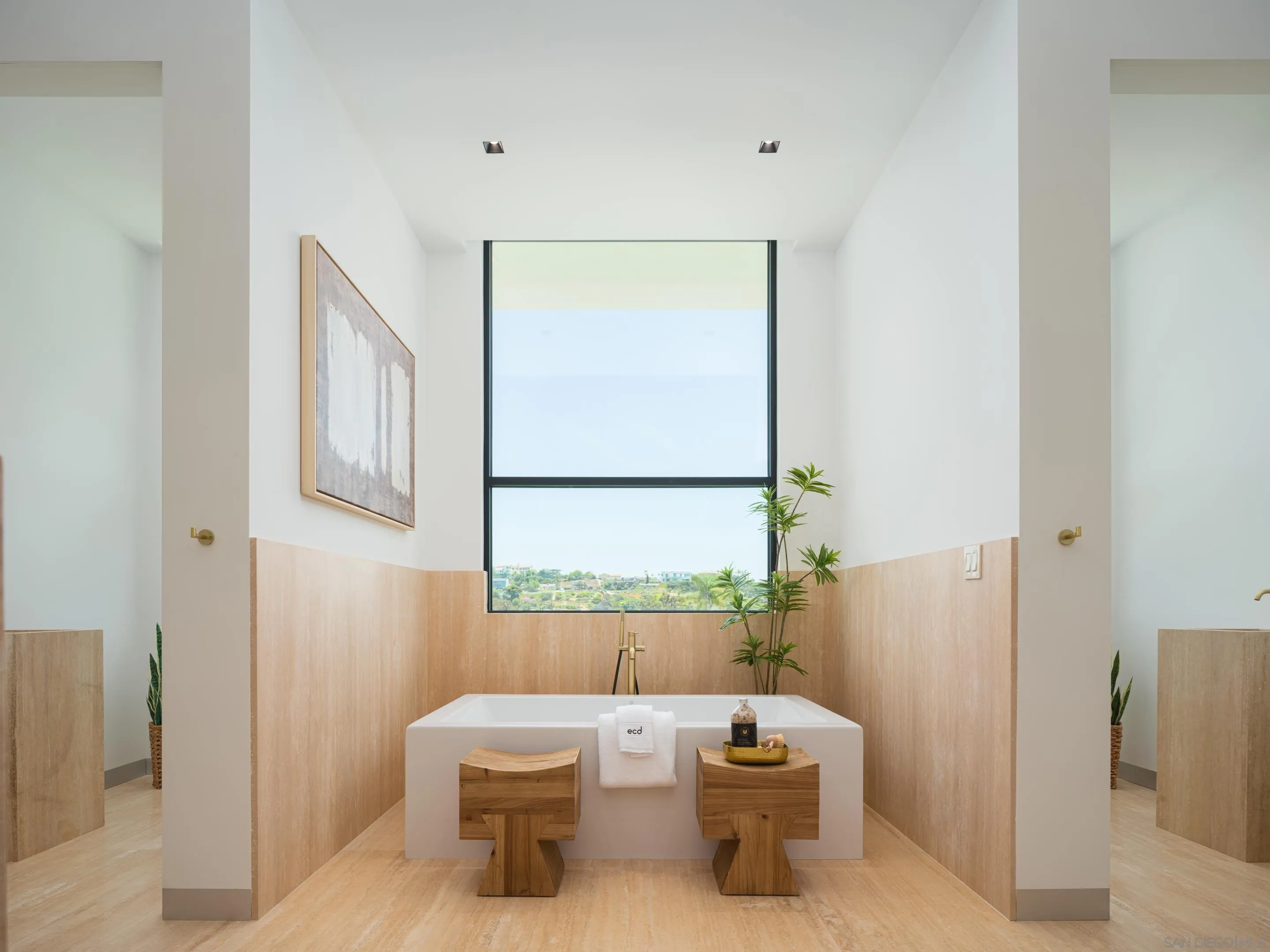 6283 La Jolla Scenic Drive S