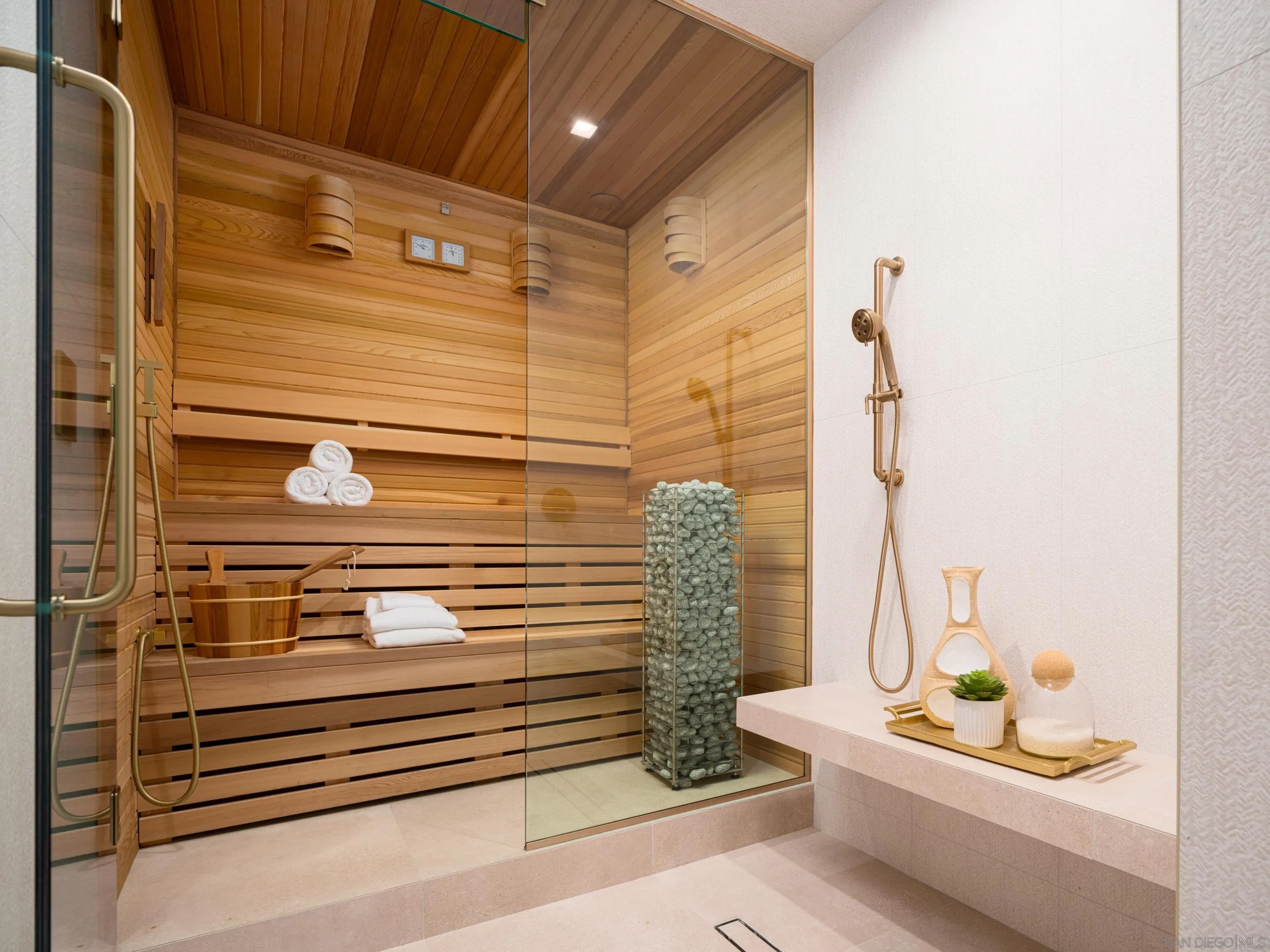 6283 La Jolla Scenic Drive S