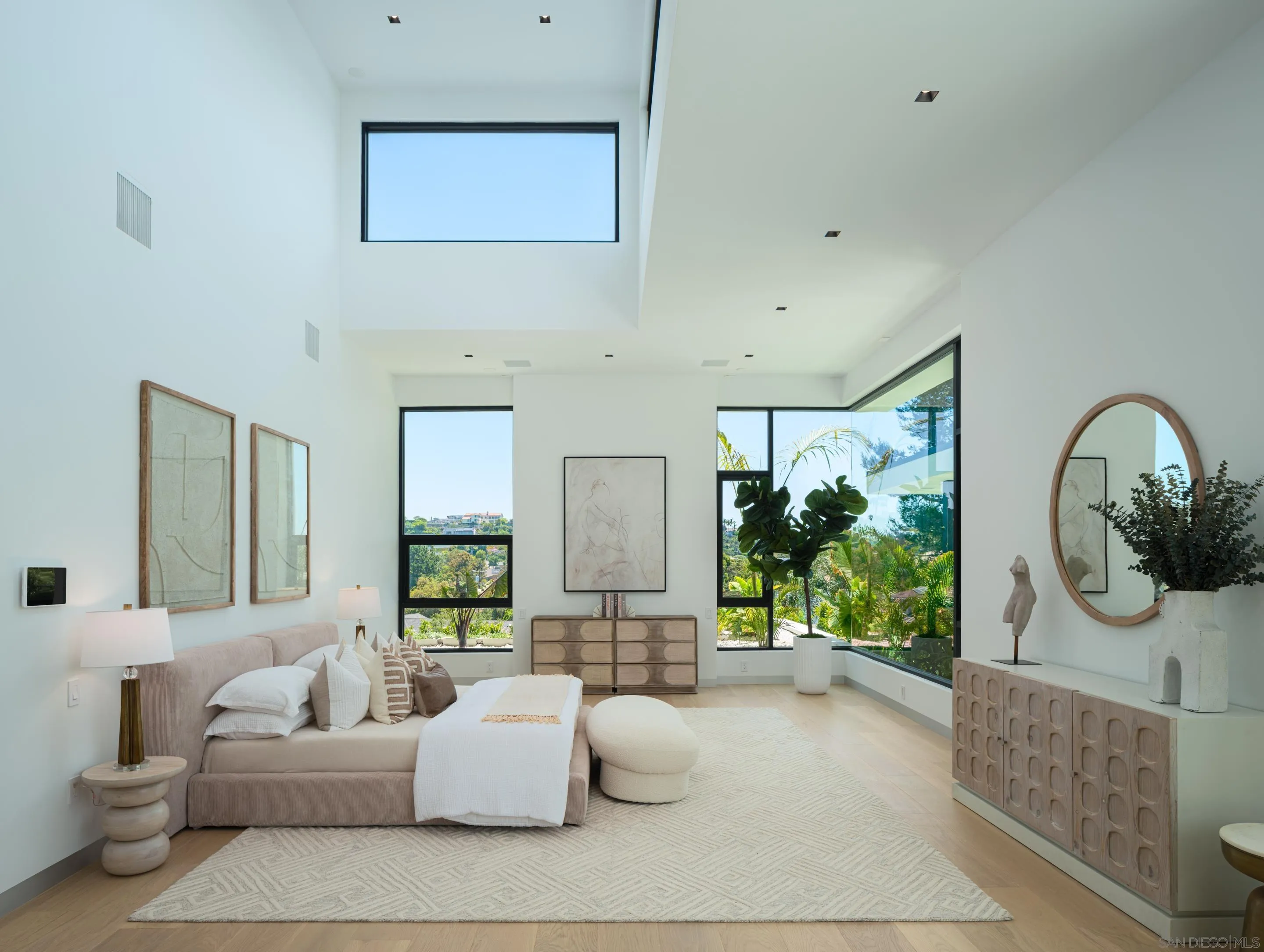 6283 La Jolla Scenic Drive S