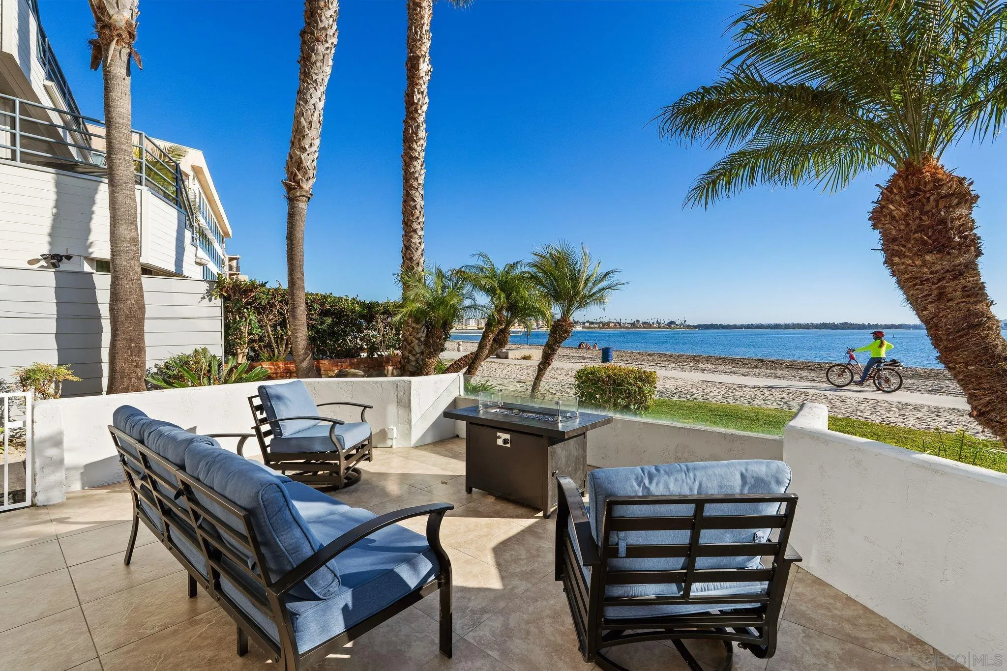 1177 Pacific Beach Drive Unit #a