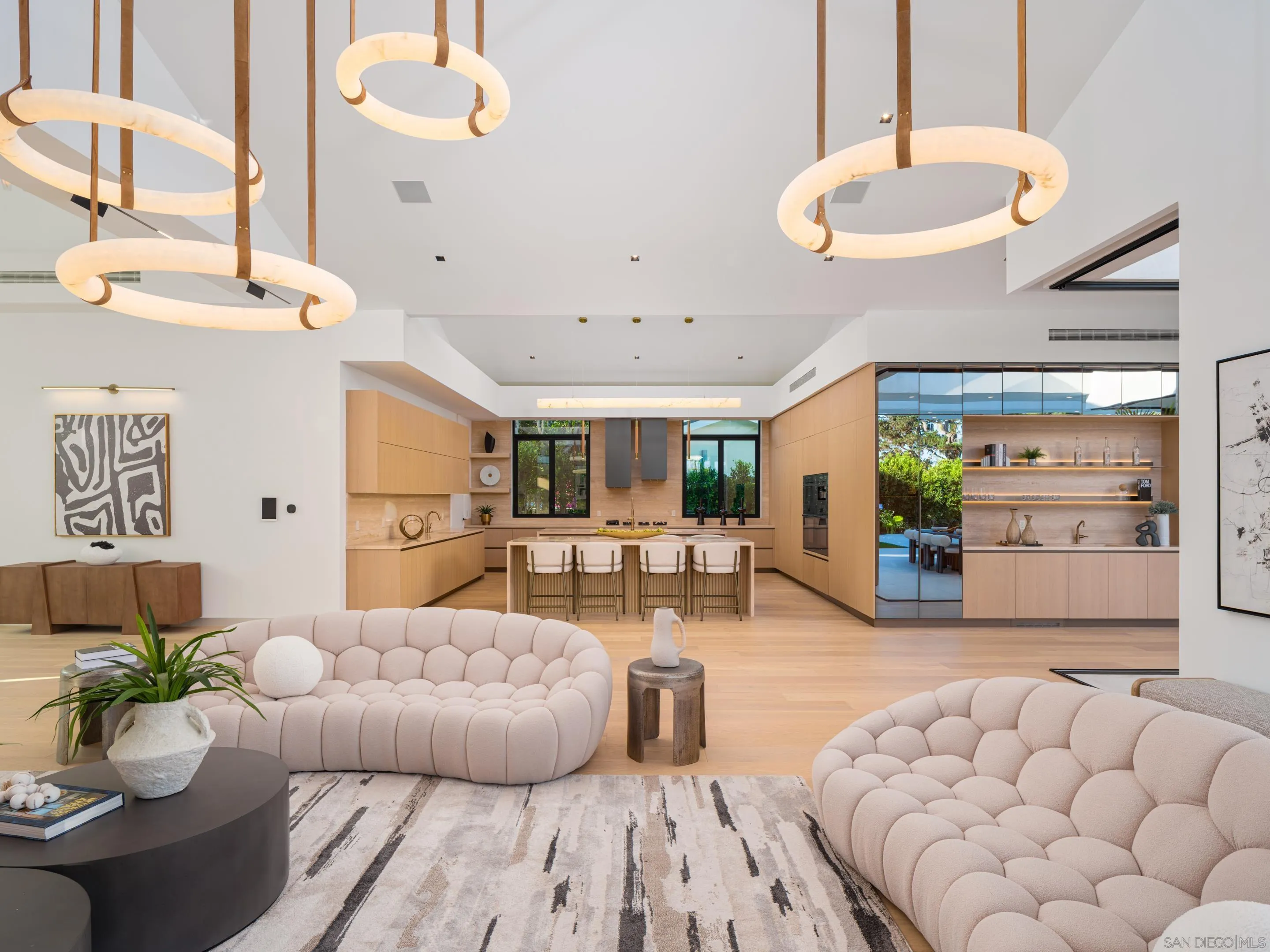 6283 La Jolla Scenic Drive S