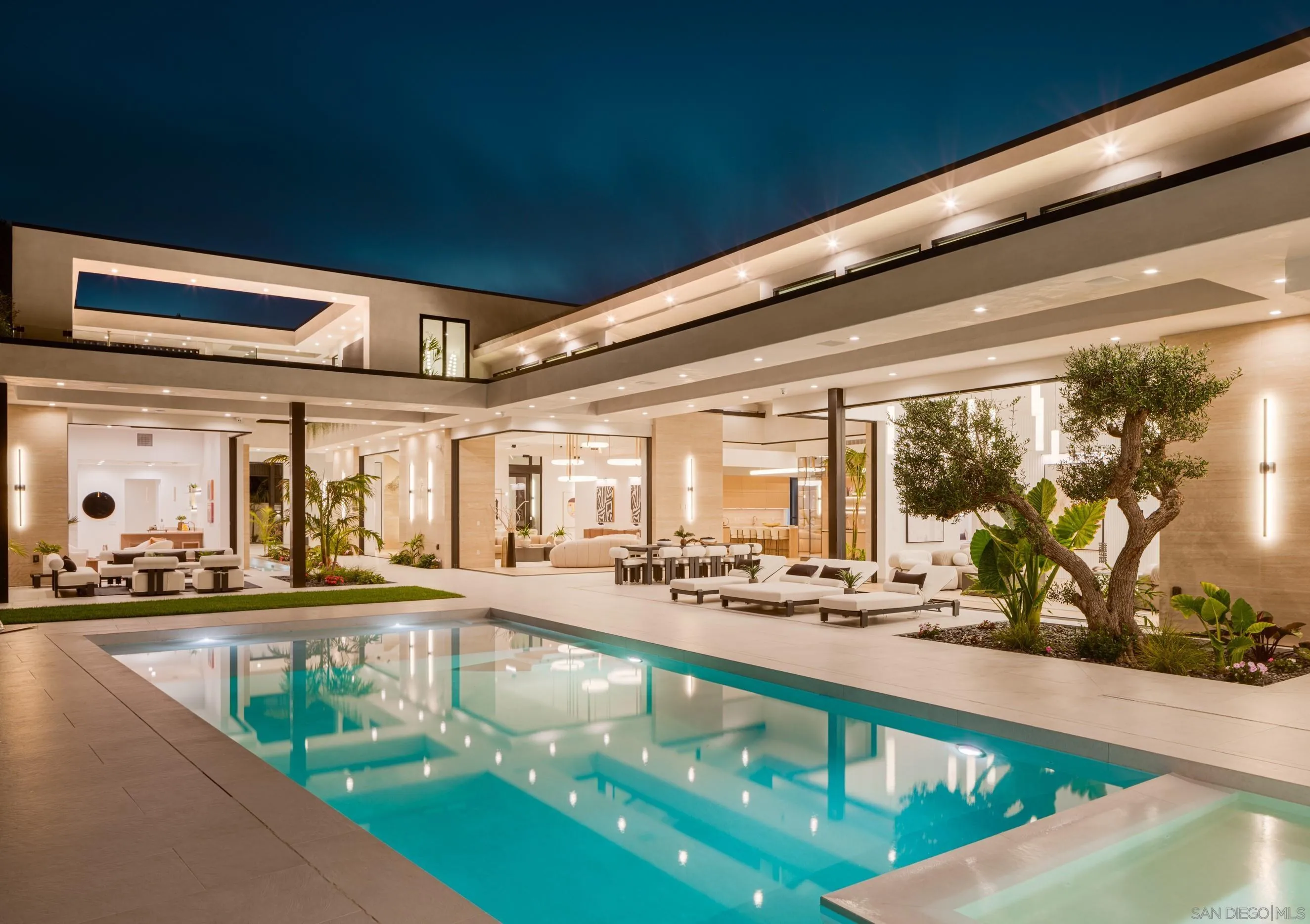 6283 La Jolla Scenic Drive S